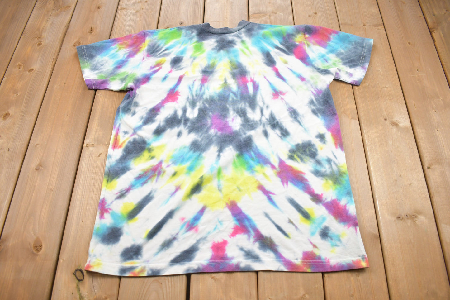 Vintage 1990s Blank Tye Dye T-Shirt / Streetwear / Vintage Tye Dye / Retro Style / Made In USA / 90s Graphic Tee