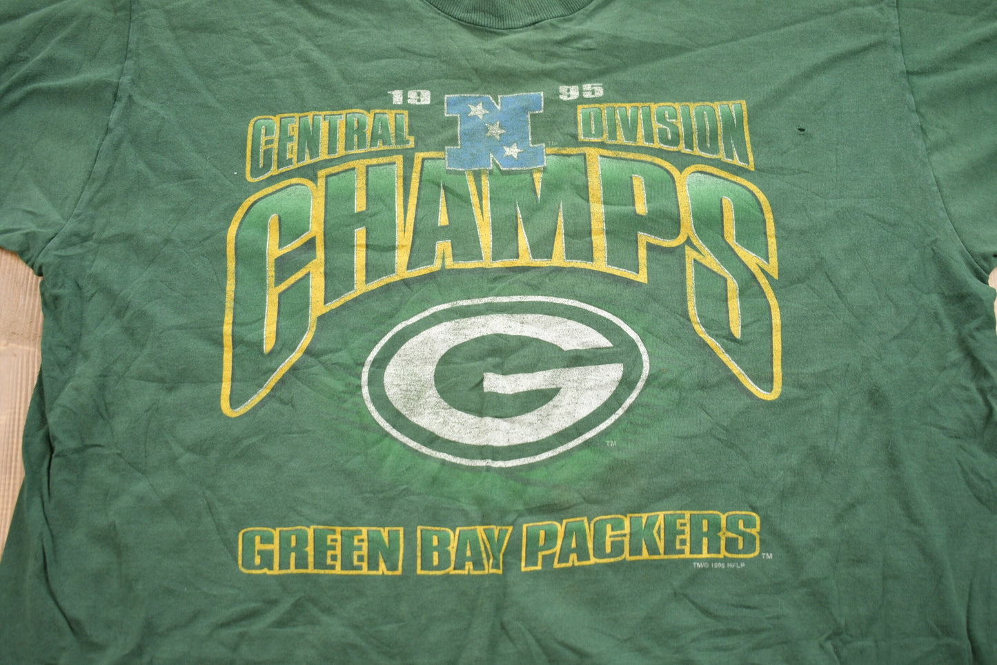 Vintage 1995 Green Bay Packers NFL Champions Graphic T-Shirt / Single Stitch / 90s Streetwear / Athleisure / Sportswear