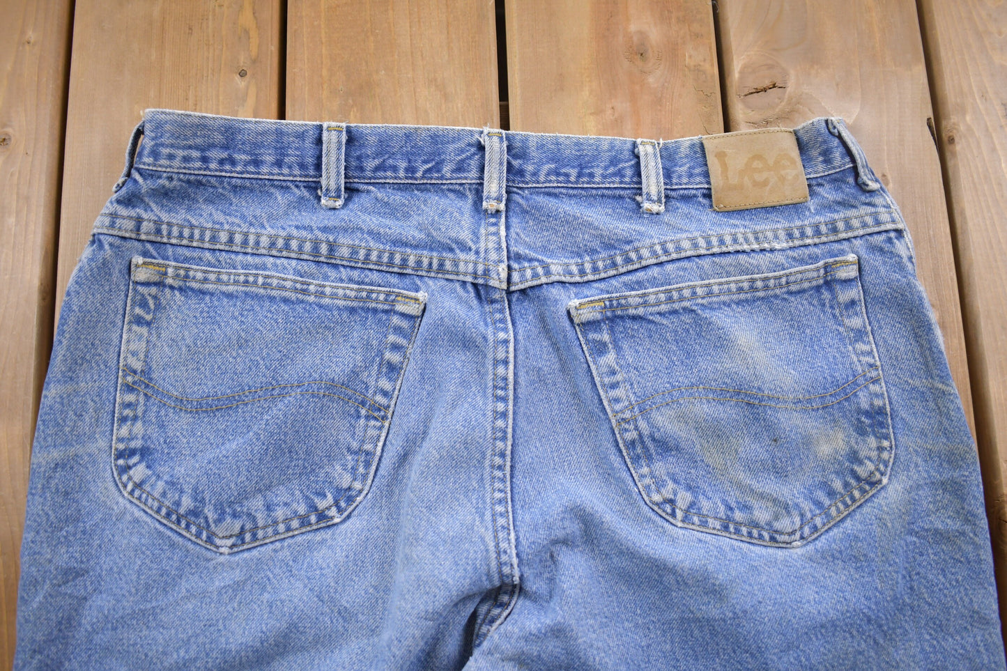 Vintage 1990s Lee Light Wash Denim Jeans 36 x 28 / Vintage Denim / Distressed Jeans / Streetwear Fashion / / Vintage Pants