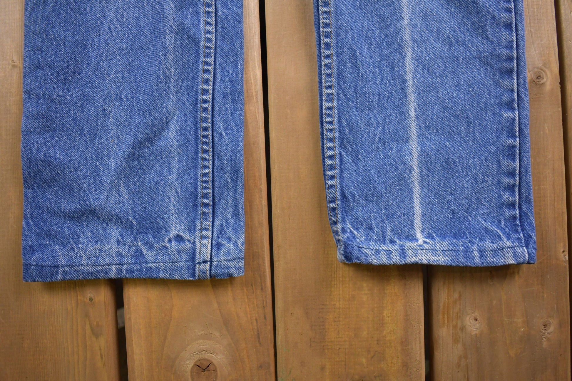 Vintage 1990s Levi's White Tab Jeans Size 26 x 29