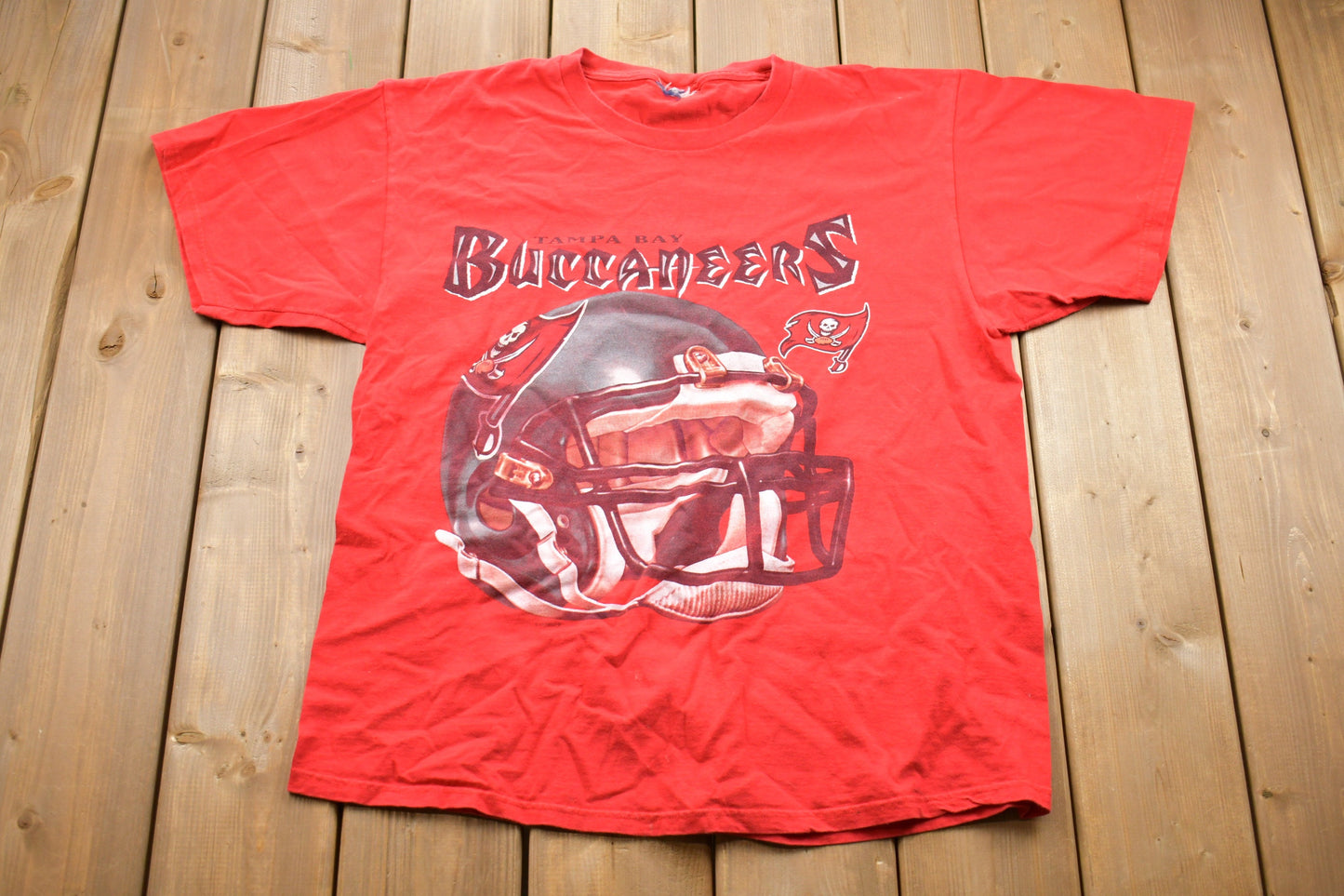 Vintage 1997 Tampa Bay Buccaneers NFL Graphic T-Shirt / Graphic / 80s / 90s / Streetwear / Retro Style / NFL Graphic / Graphic Tee