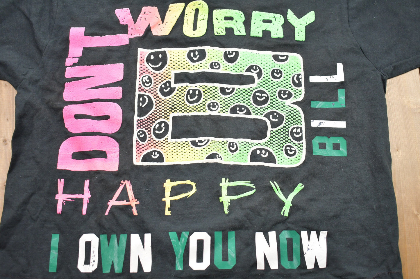 Vintage 1990s Don't Worry Be Happy Graphic T-Shirt / Graphic / 80s / 90s / Streetwear / Retro Style / Single Stitch / Made In USA