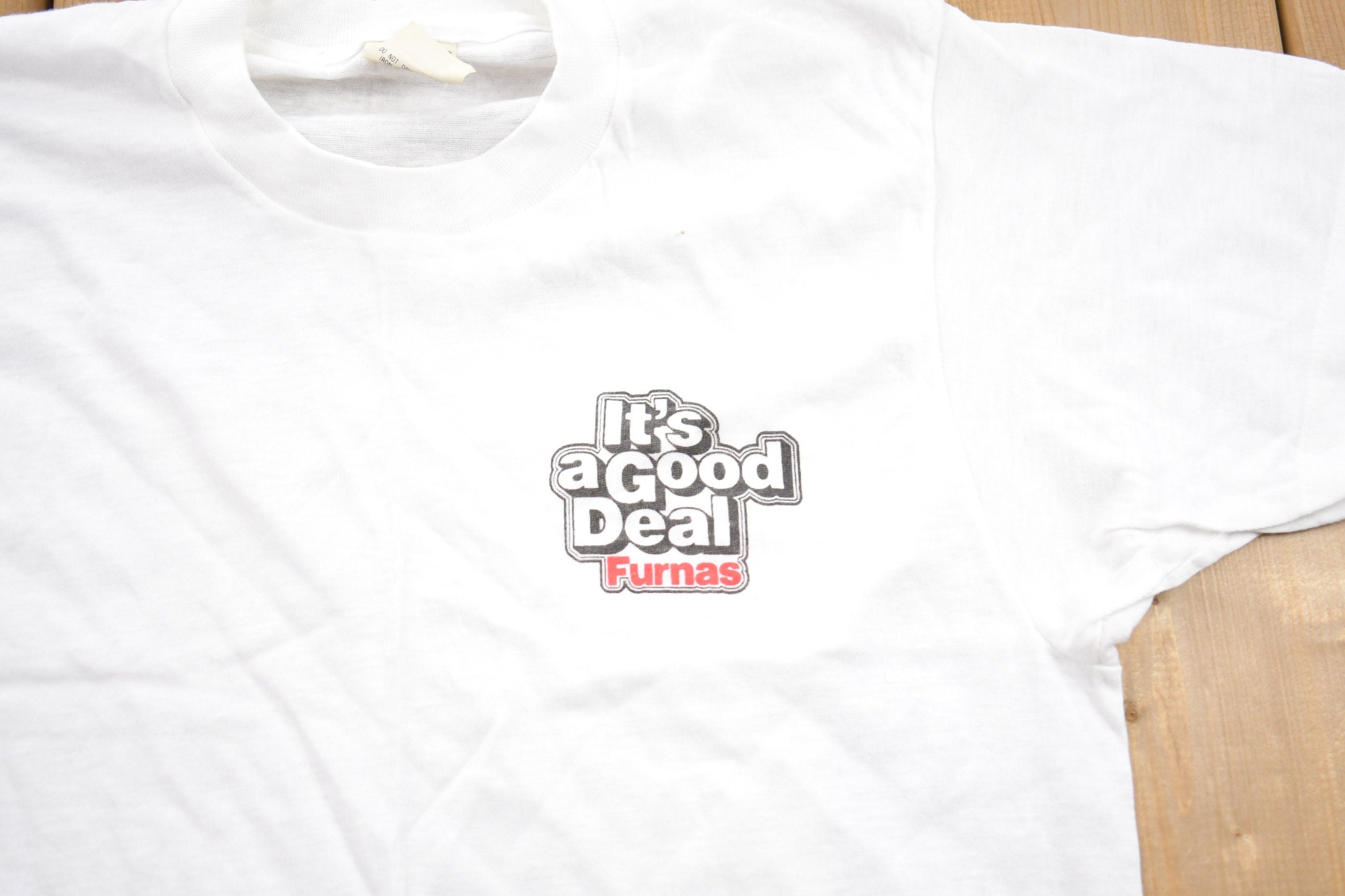 Vintage 1980s It's A Good Deal Graphic T-Shirt