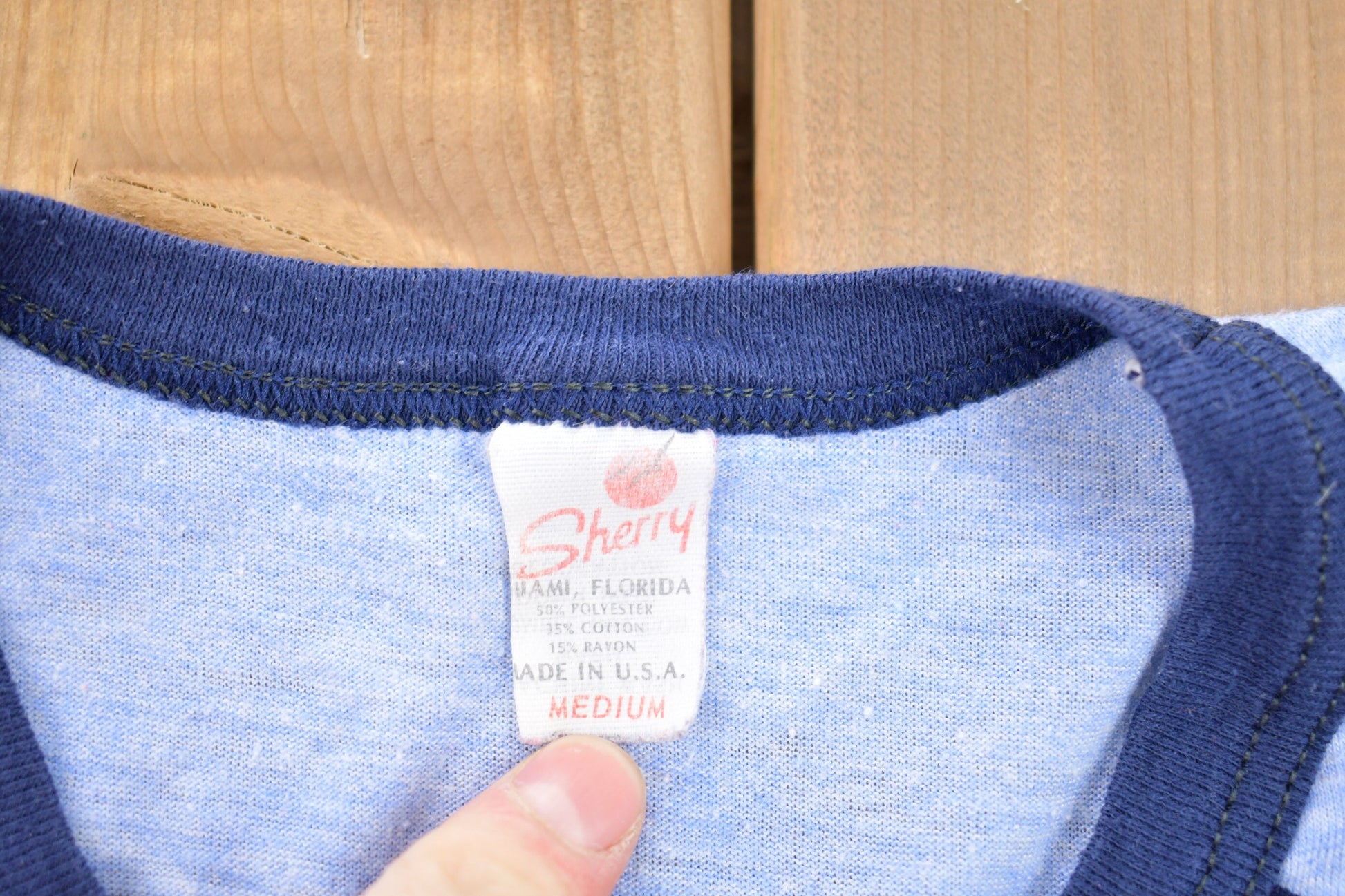 Vintage 1980s Hawaii Graphic Ringer T-Shirt