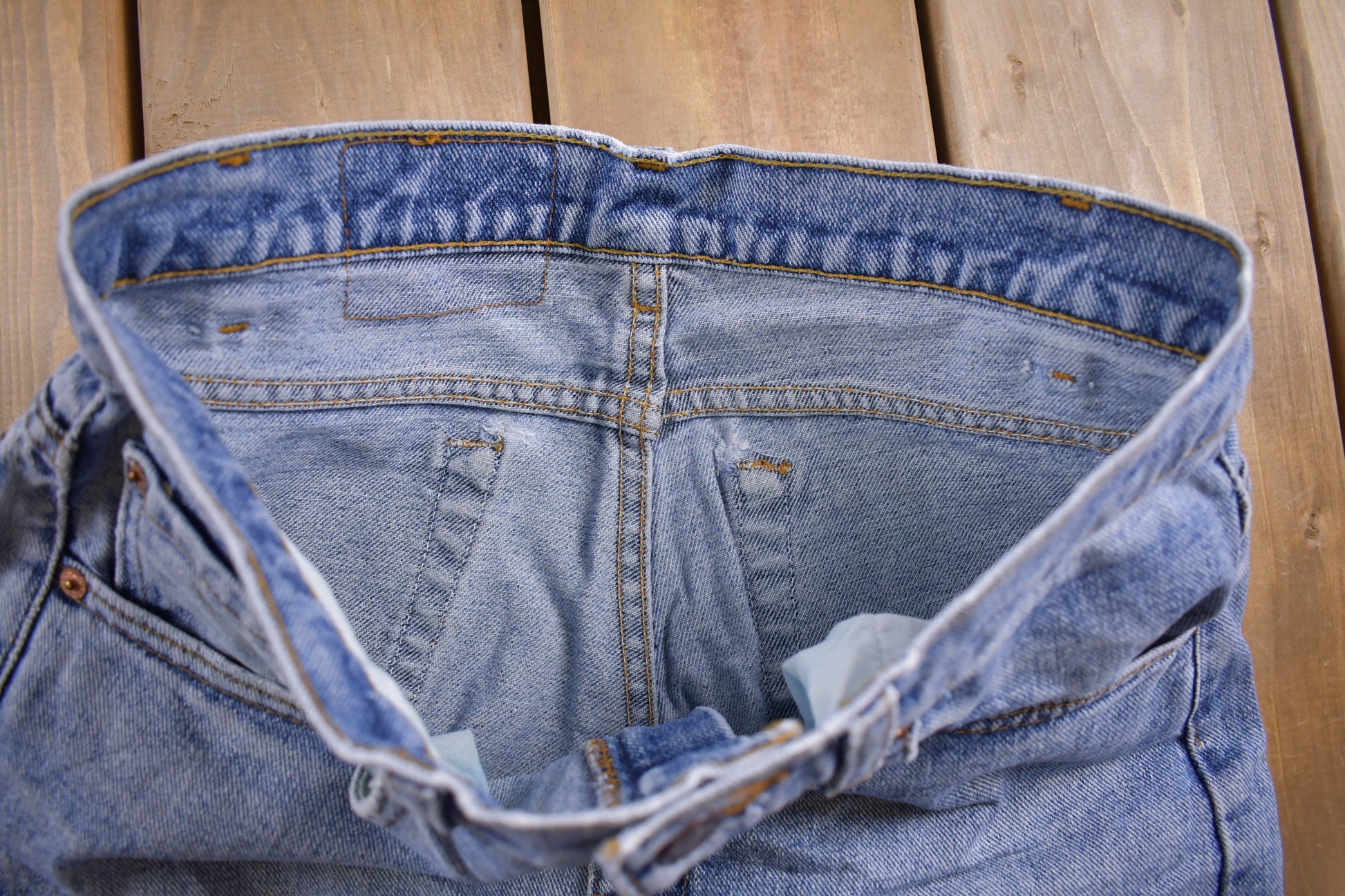 Vintage 1990s Levi's Red Tab Jeans Size 28 x 28