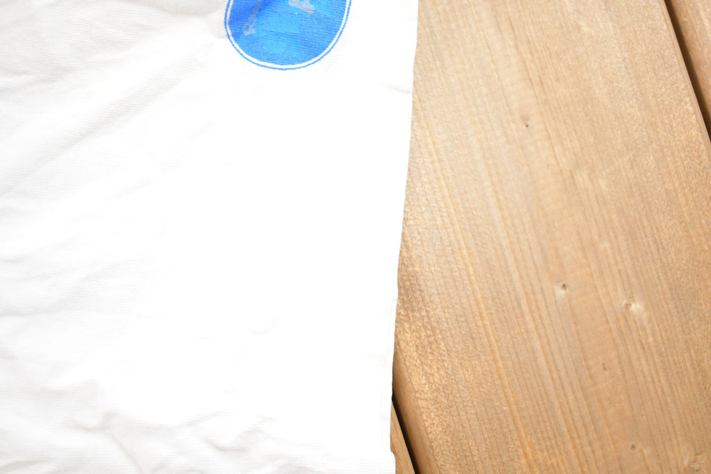 Vintage 1990s Ocean Graphic T-Shirt