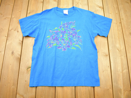 Vintage 1990s Flower Bouquet T-Shirt / Floral Graphic / 80s / 90s / 2000 Streetwear / Retro Style / Lily