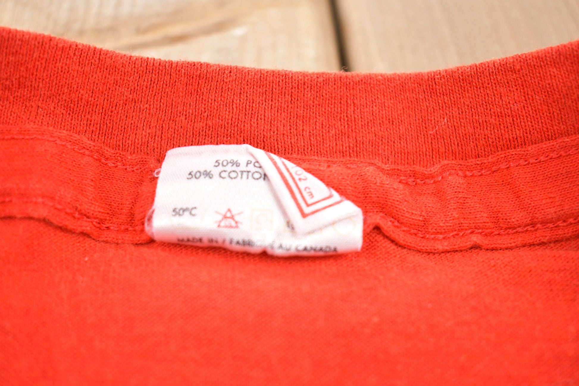 Vintage 1980s Deer Trail Lodge Canada Graphic T-Shirt