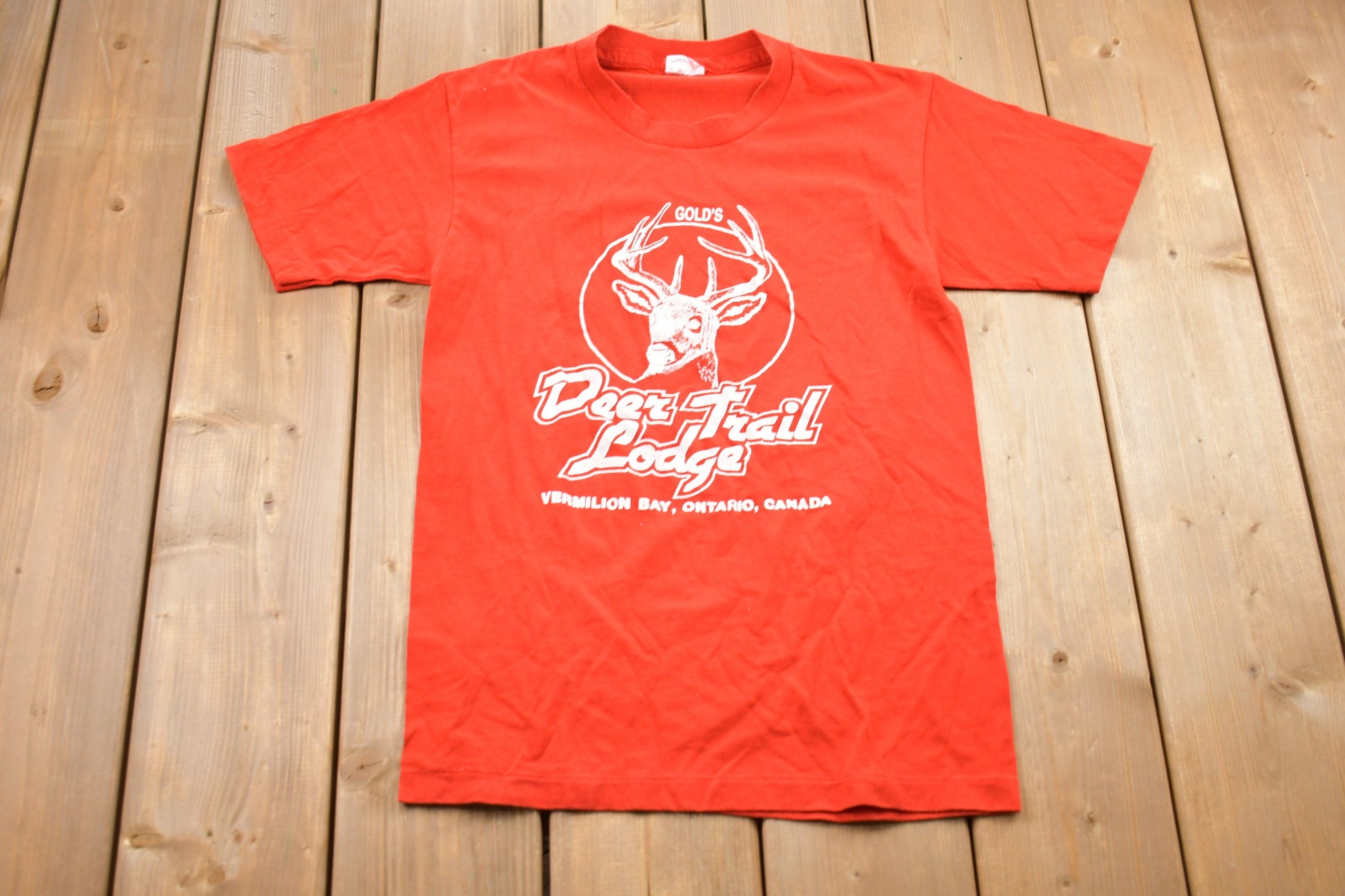Vintage 1980s Deer Trail Lodge Canada Graphic T-Shirt