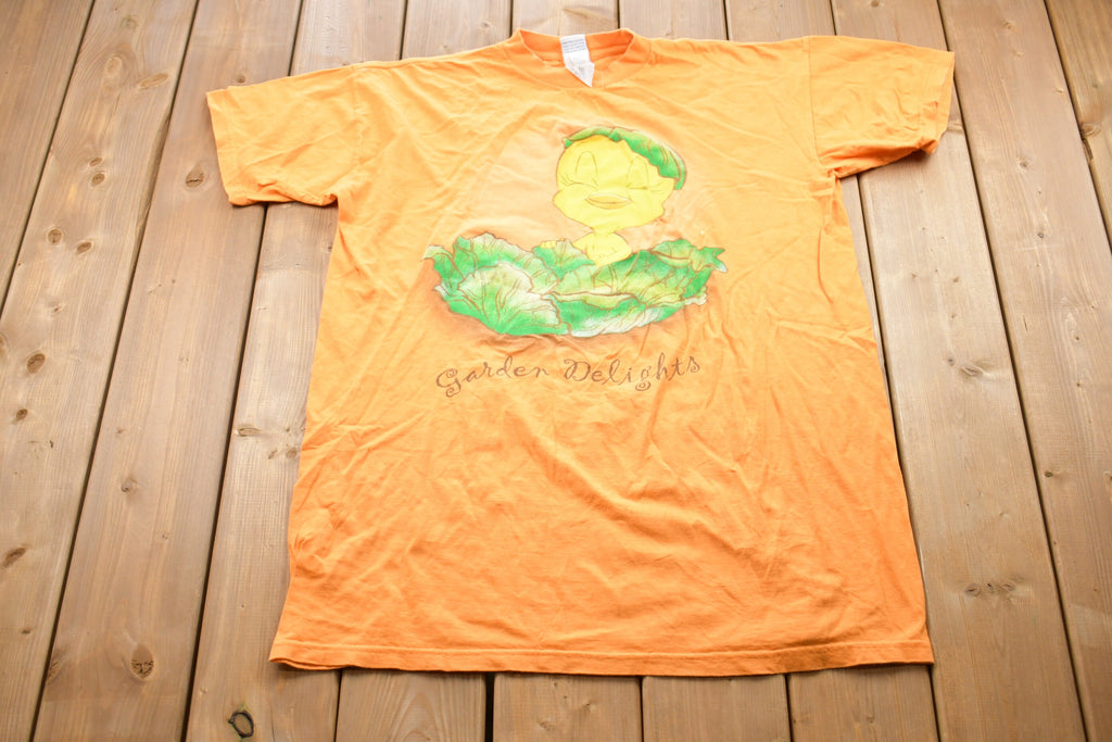 Vintage 1990s Looney Tunes Garden Delights Graphic T-Shirt