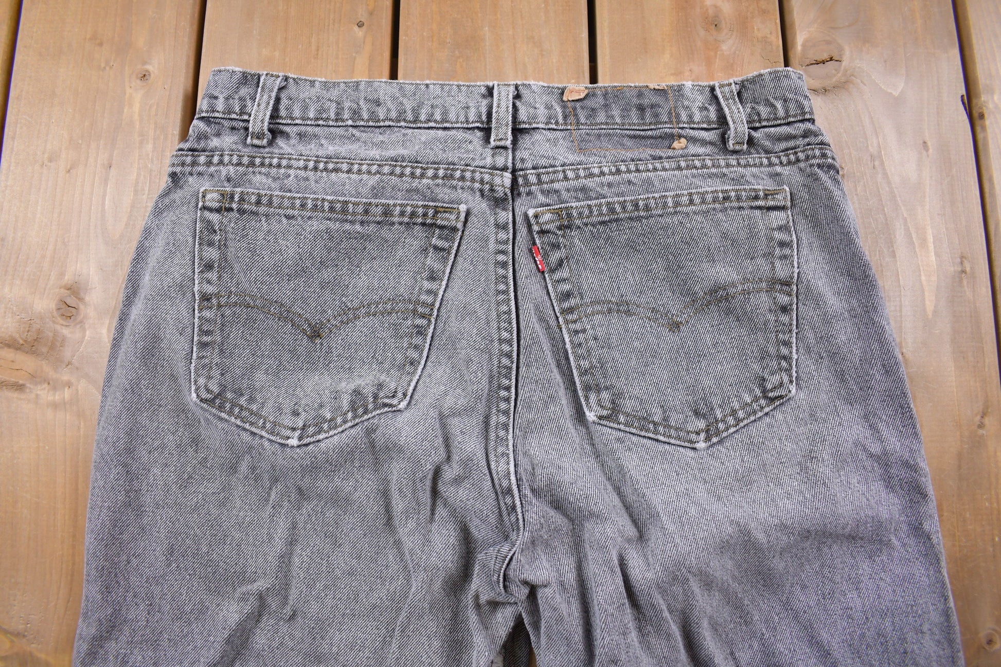 Vintage 1990s Levi's Red Grey Tab Jeans Size 34 x 26