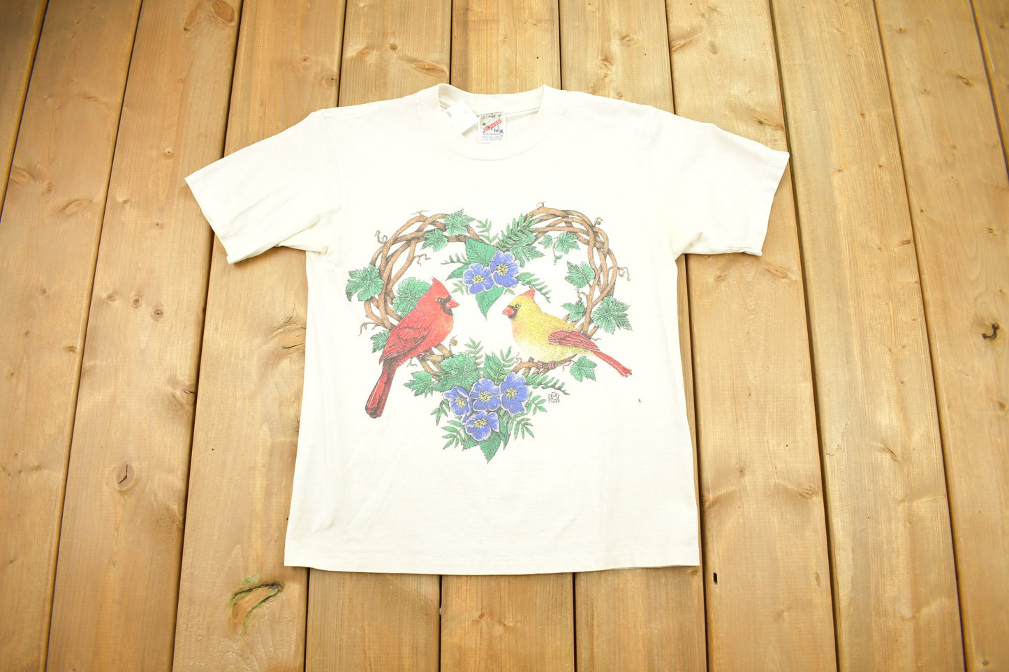 Vintage 1995 Birds And Hearts Graphic T Shirt / Cardinal / Heart Shirt / Wreath / Jerzees / 80s / 90s / Made In USA