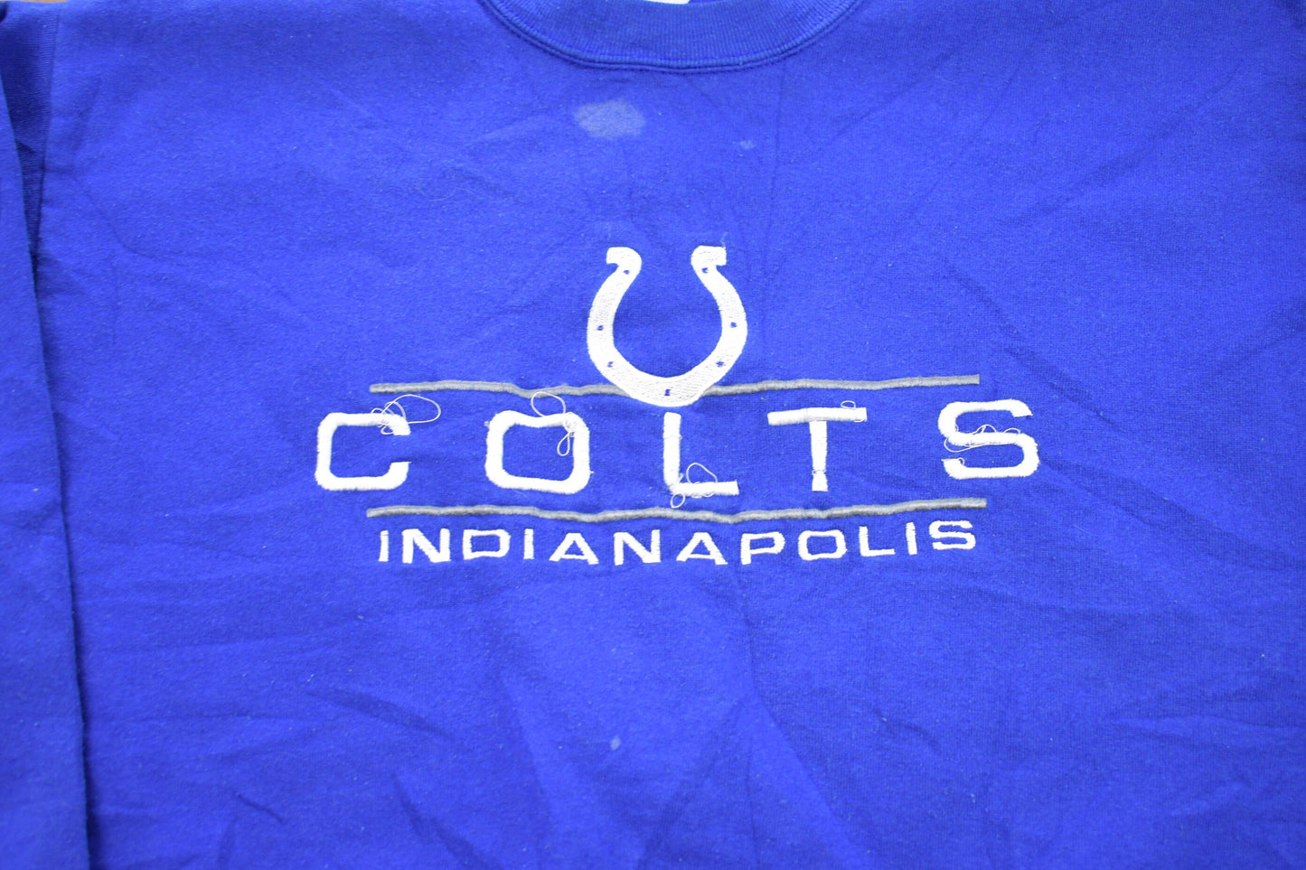 Vintage 1990s Indianapolis Colts NFL Embroidered Logo Athletic Crewneck Sweatshirt / Made In USA / Sportswear / Athleisure / Americana