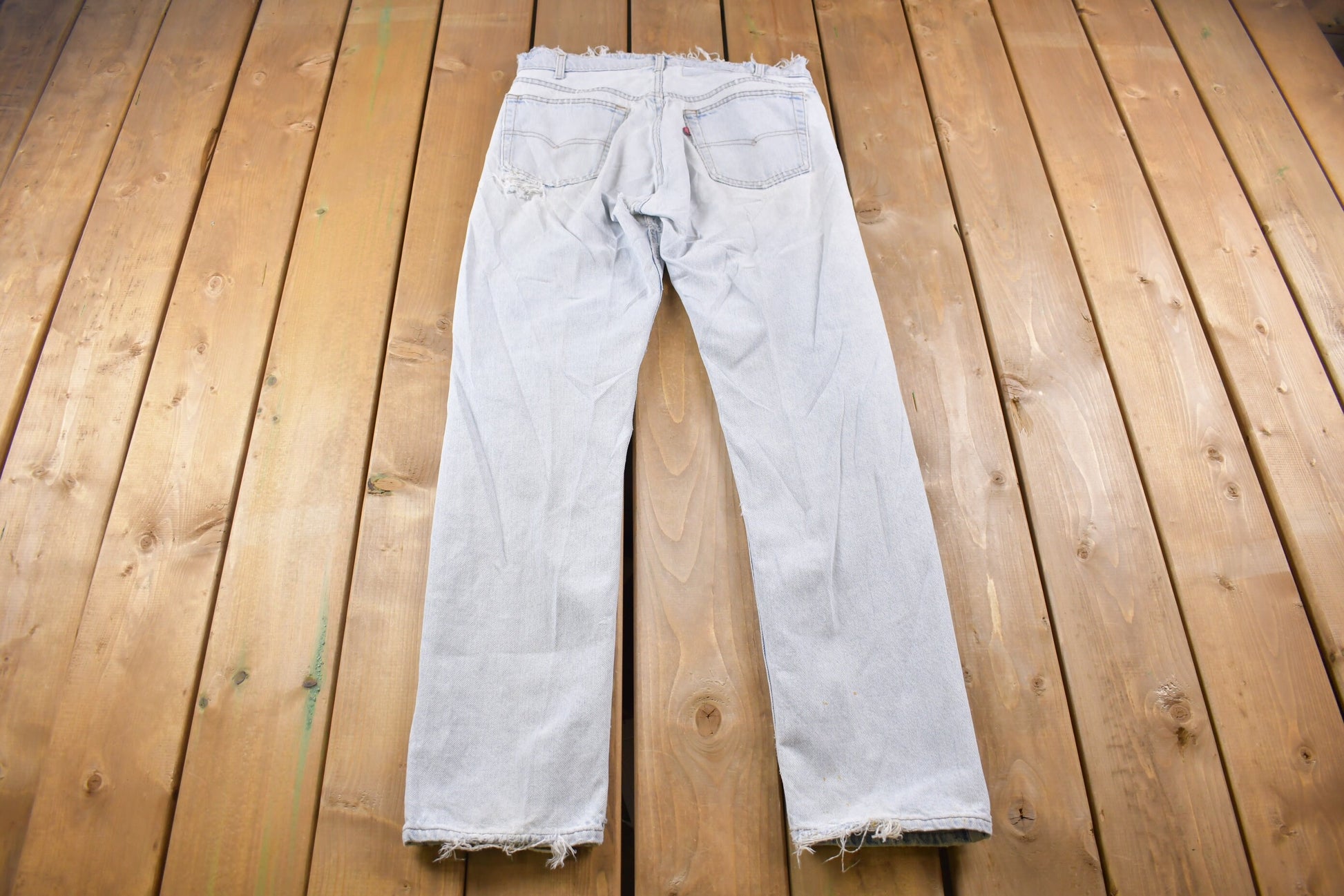Vintage 1990s Levi's Red Tab Distressed Jeans Size 33 x 32