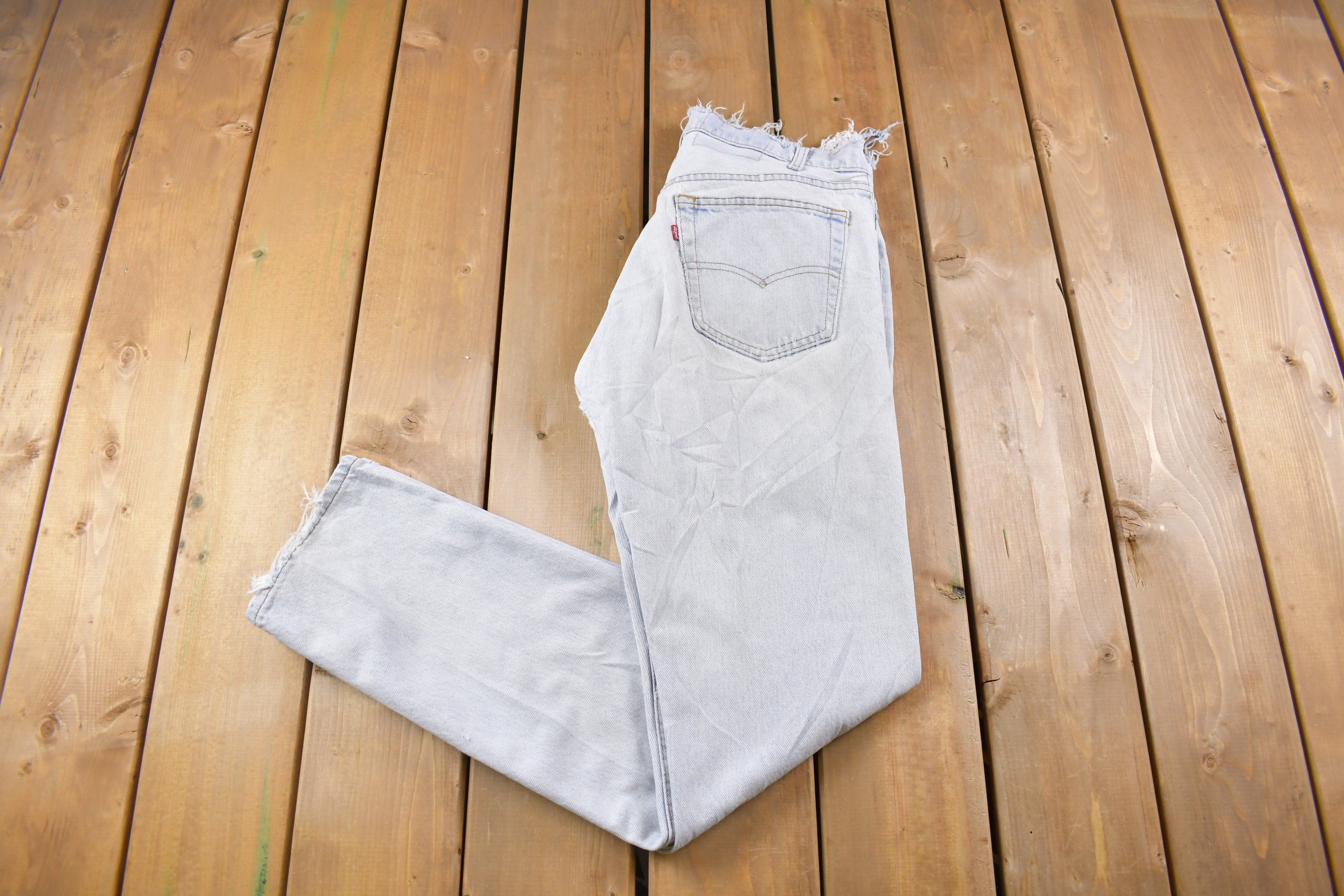 Vintage 1990s Levi's Red Tab Distressed Jeans Size 33 x 32
