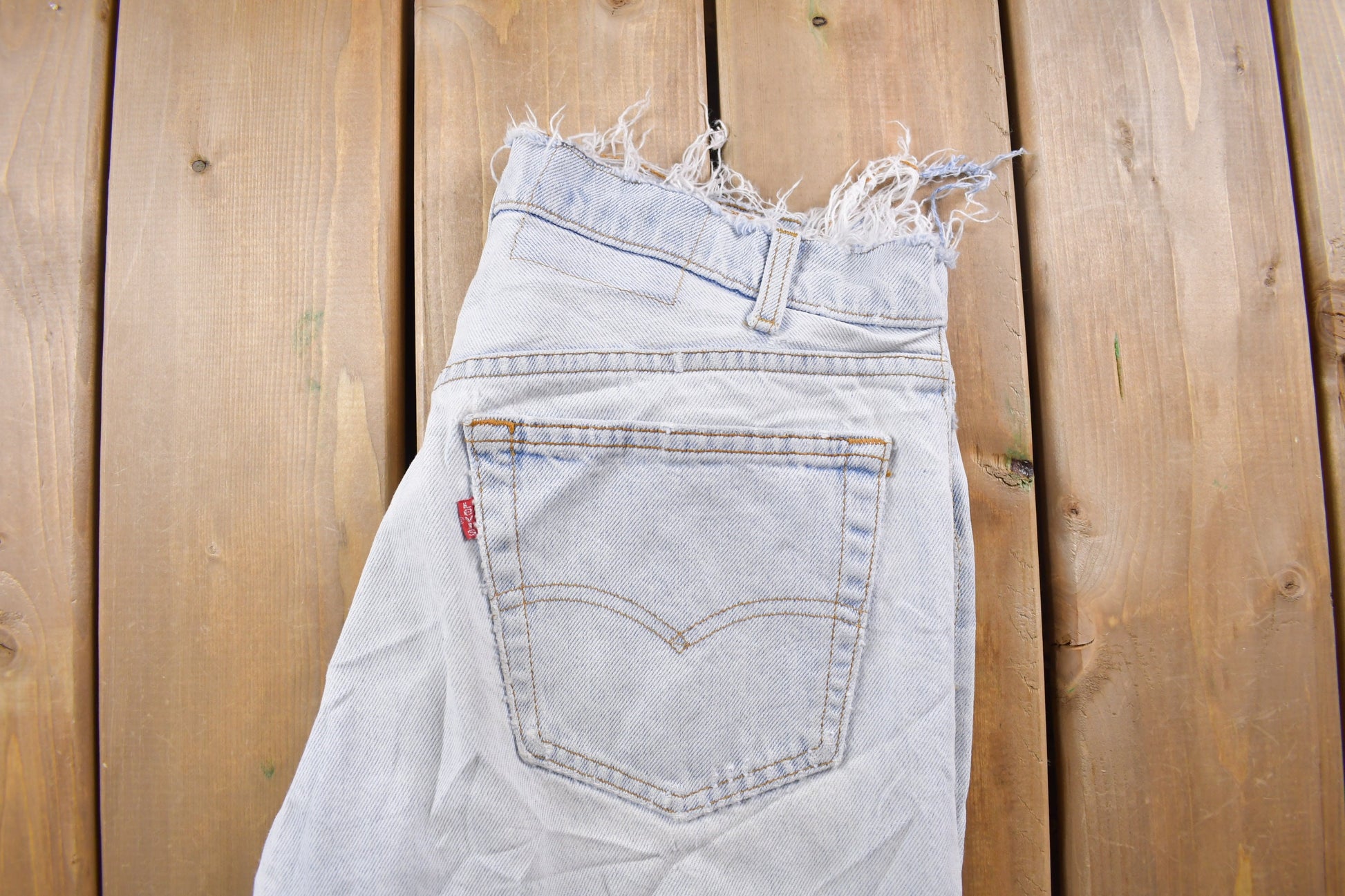 Vintage 1990s Levi's Red Tab Distressed Jeans Size 33 x 32