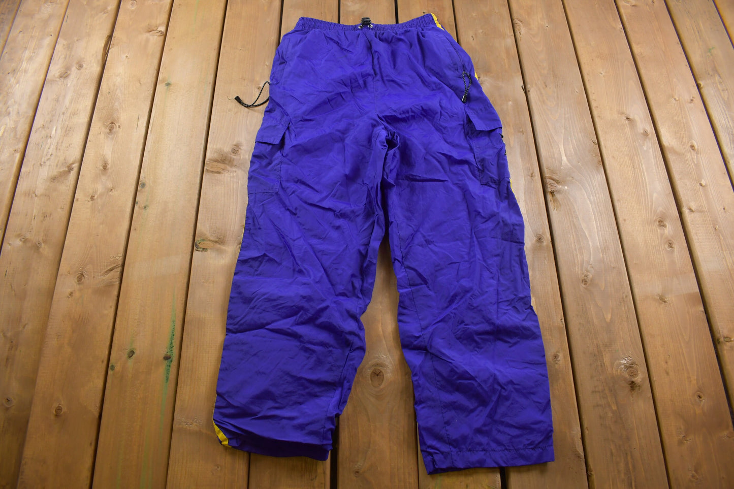 Vintage 1990's Minnesota Vikings Nylon Cargo Pants 28-30 x 27 / Made in USA / NFL / American Vintage / Streetwear Fashion / Vintage Pants