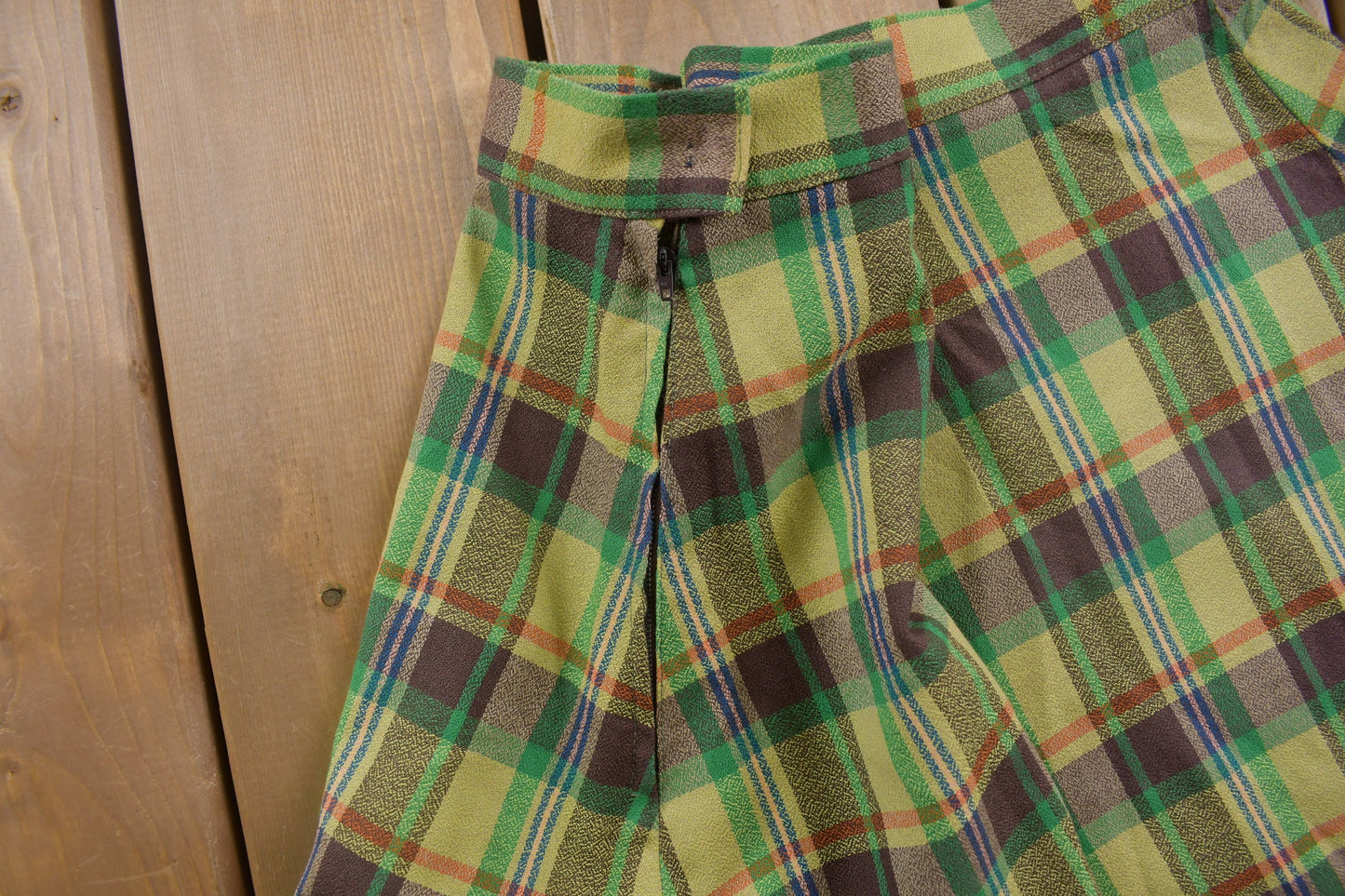 Vintage 1980s Plaid Kilt Skirt 26 x 26 / Women's Vintage / Made in USA / American Vintage / Streetwear Fashion