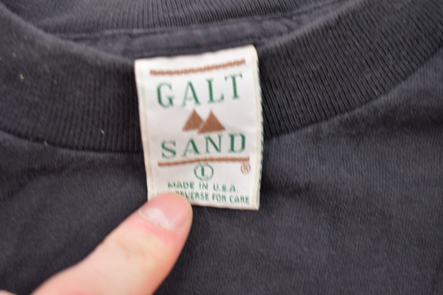 Vintage 1990s USA Graphic Galt Sand T-Shirt