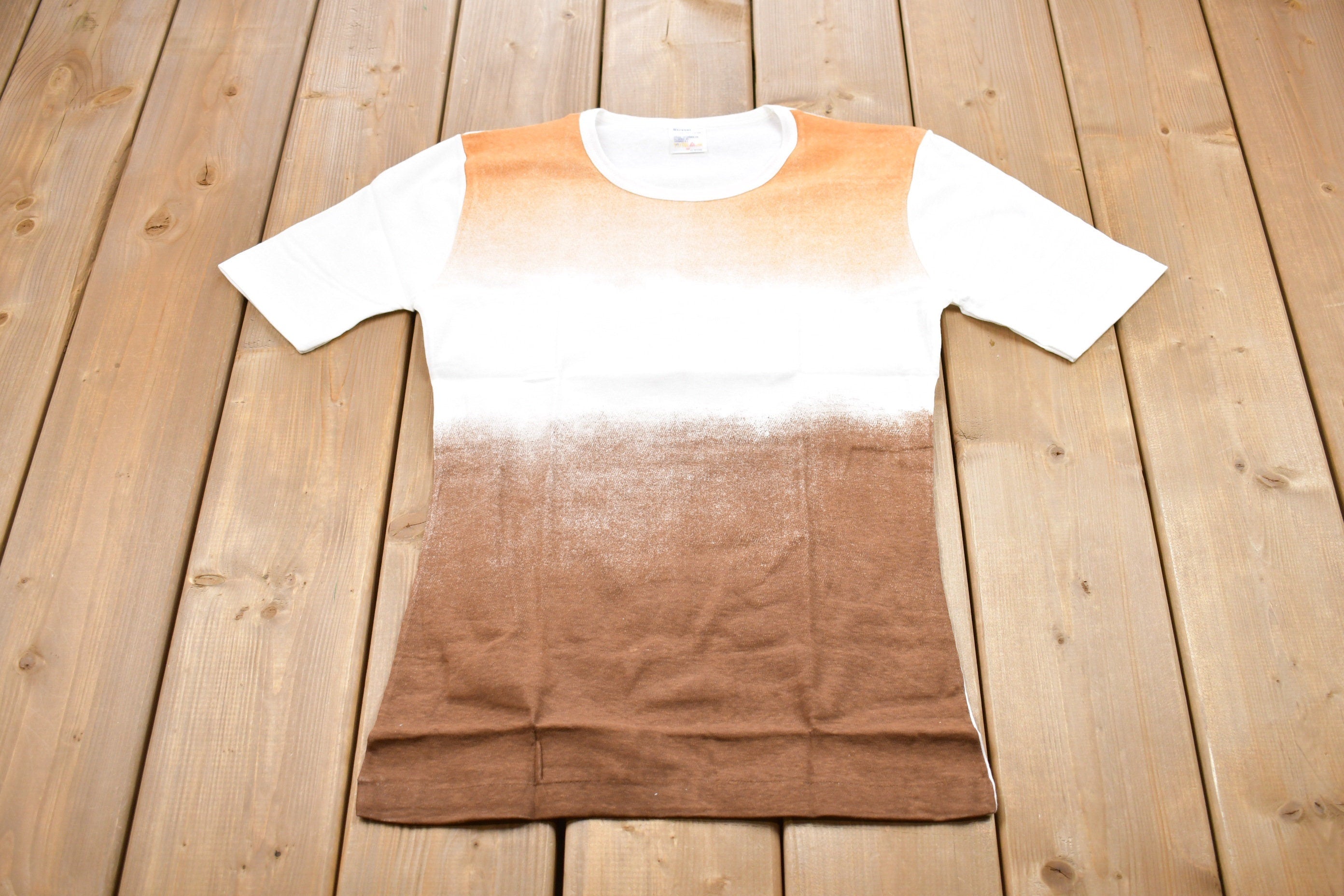 Vintage 1970s Contrast Faded Graphic T-Shirt