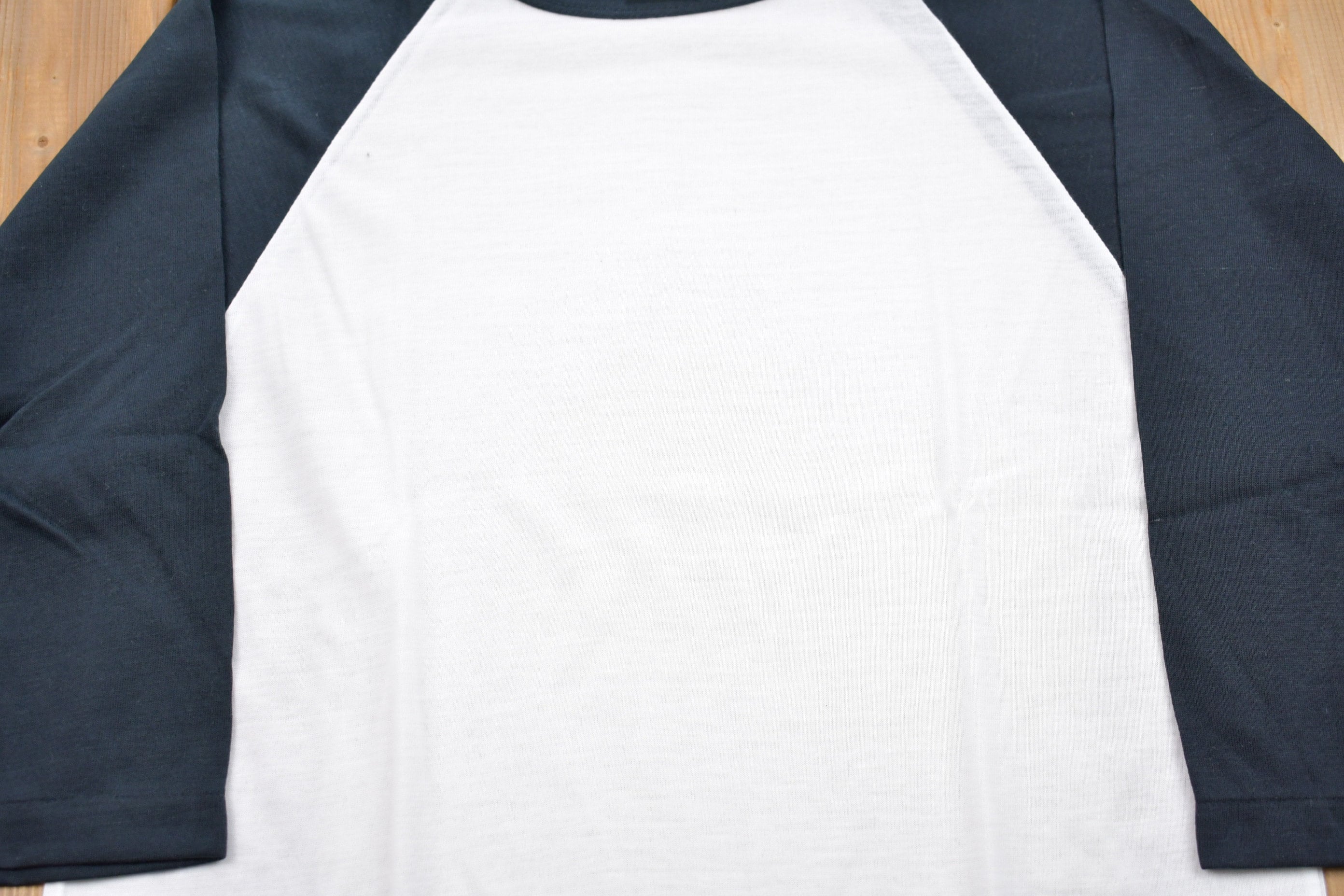 Vintage 1970s Raglan Color Block 3 Quarter Sleeve T-Shirt