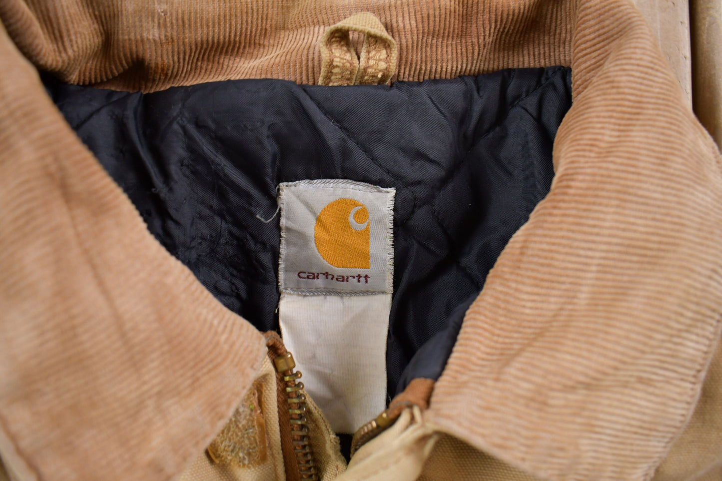 Vintage 1990s Carhartt Traditional Jacket / Workwear / Streetwear / Quilt Lined Jacket / Distressed Carhartt