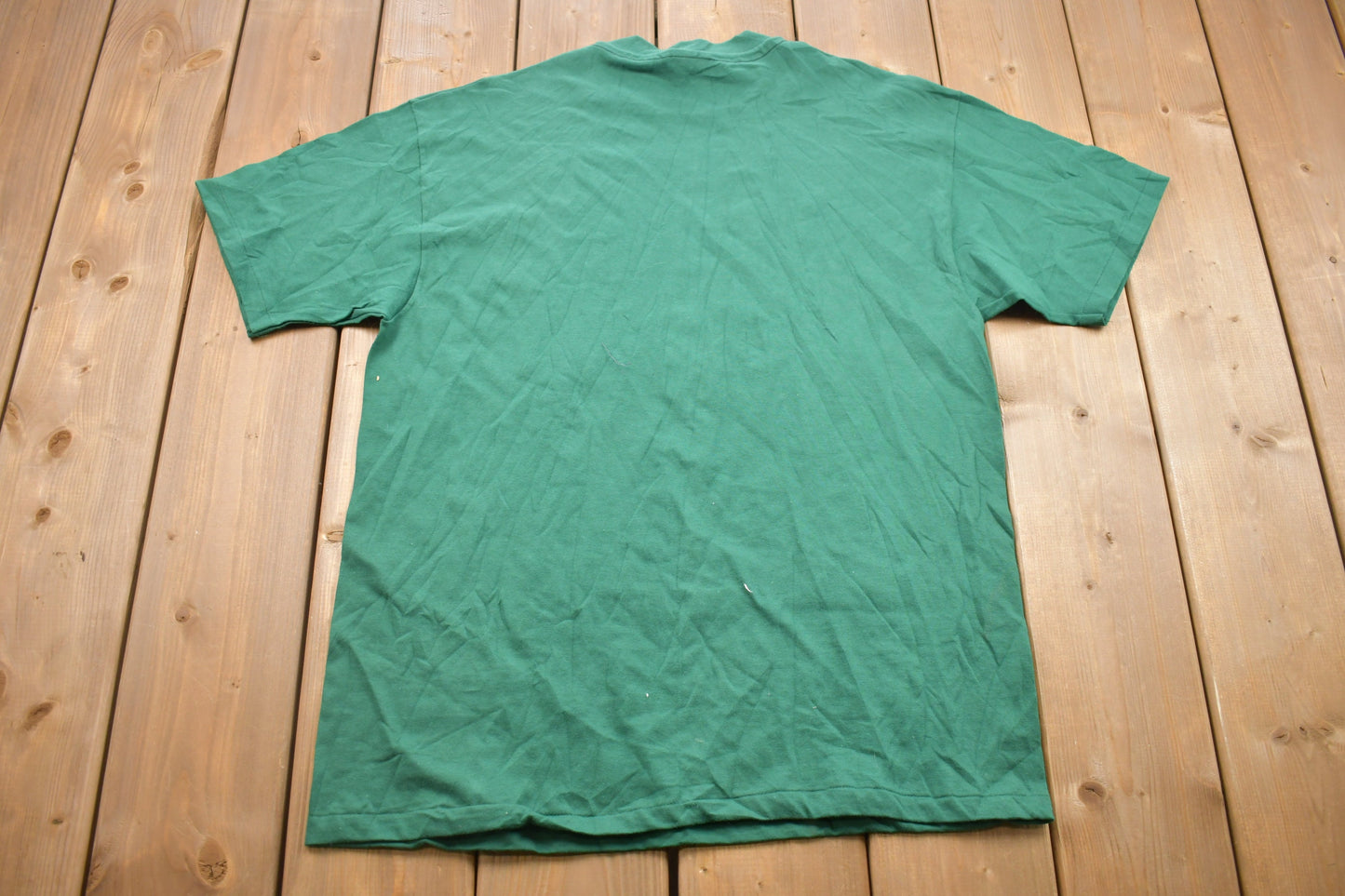 Vintage 1990s Hanes Blank Green T Shirt / Made in USA / Vintage T Shirt / Streetwear / Graphic Tee / Single Stitch