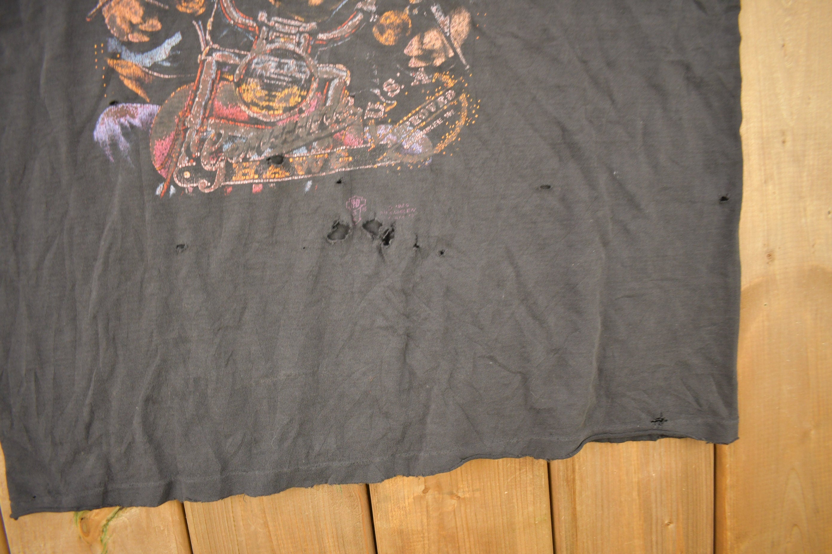 Vintage 1980s Harley Davidson Singapore 3D Emblem Distressed T-Shirt