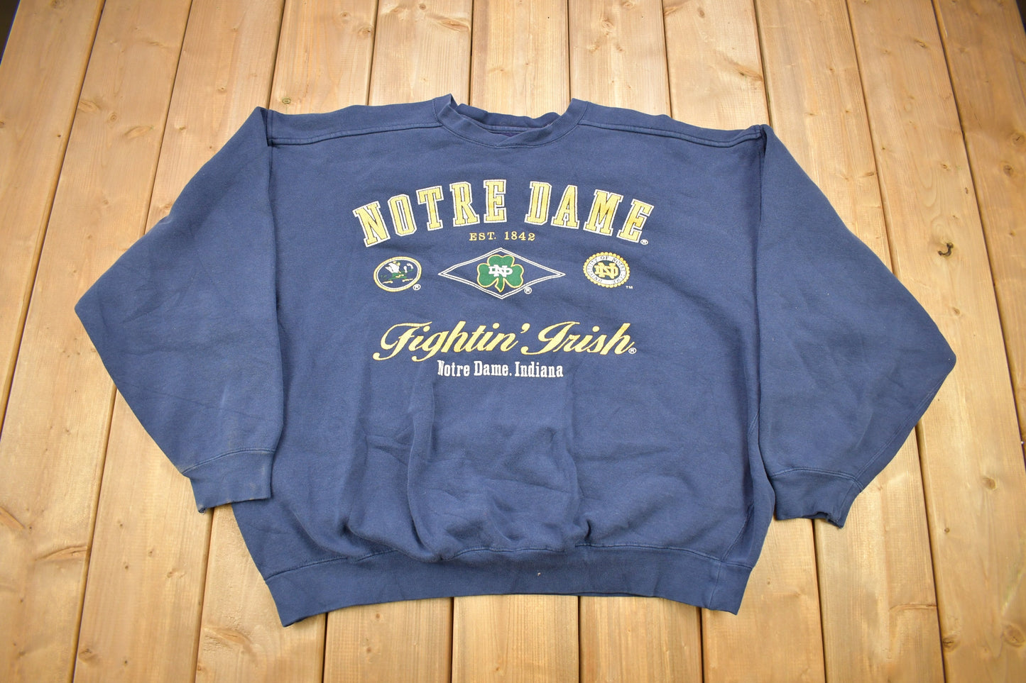 Vintage 1990s University Of Notre Dame Fighting Irish Collegiate Crewneck / NCAA Sweatshirt / Sportswear / Americana / Indiana