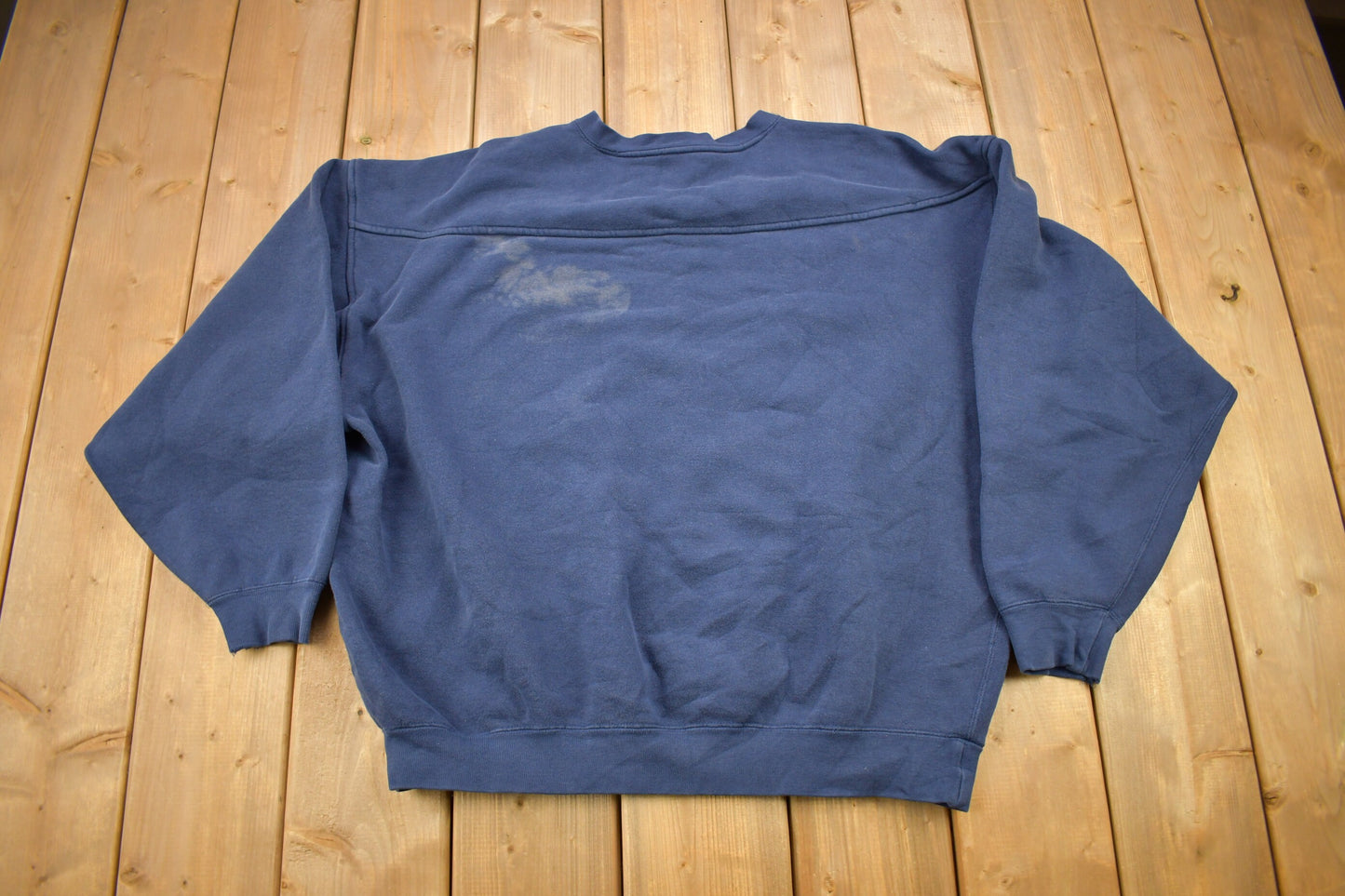 Vintage 1990s University Of Notre Dame Fighting Irish Collegiate Crewneck / NCAA Sweatshirt / Sportswear / Americana / Indiana