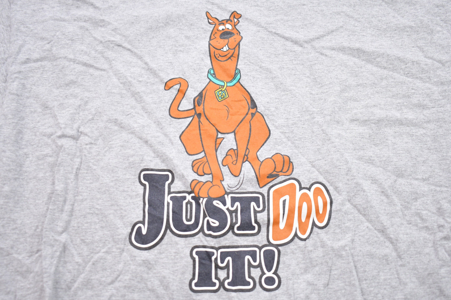 Vintage 1990s Scooby-Doo Just Do It Graphic T-Shirt / Graphic / 80s / 90s / Streetwear / Retro Style / Cartoon Network / Cartoon TV Show