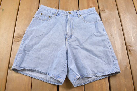 Vintage 1990s Eddie Bauer Blue Jean Shorts 30 x 7 / 90s Shorts / Streetwear Fashion / Bottoms / Light Wash / Vintage Jeans/ Jorts