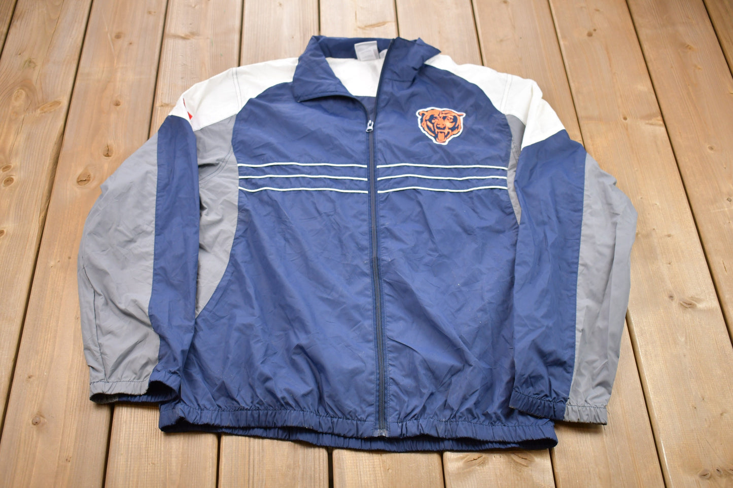 Vintage 1990s Chicago Bears NFL Windbreaker Jacket / Team Logo / Athletic Spring Summer Sportswear / Streetwear / Athleisure / 90s NFL