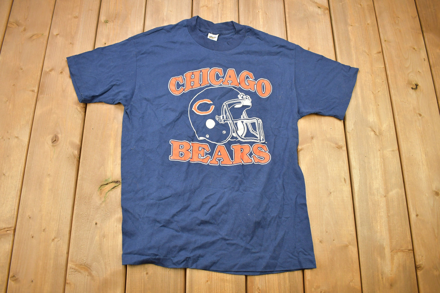 Vintage 1980s Chicago Bears NFL Graphic T-Shirt / Made In USA / Single –  LOST BOYS VINTAGE