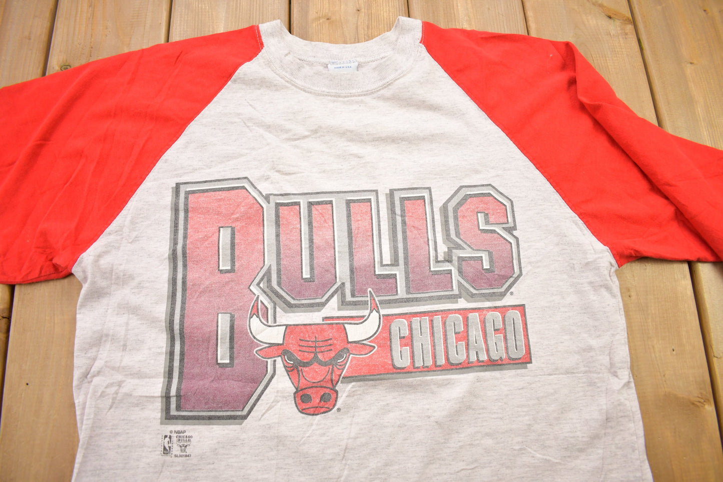 Vintage 1990s Chicago Bulls NBA Graphic Raglan T-Shirt / Made In USA / Bulls / NBA Basketball / 90s Streetwear / Salem Sportswear