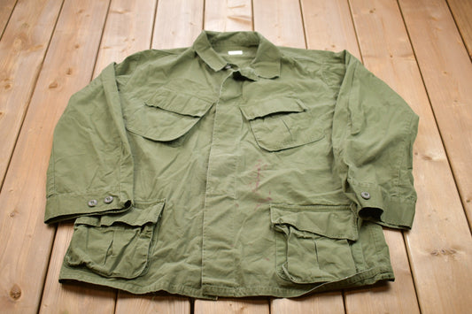 Vintage 1980s Military Field Jacket / Button Up Jacket / US Army Green / Vintage Army / Streetwear Fashion / Army Jacket