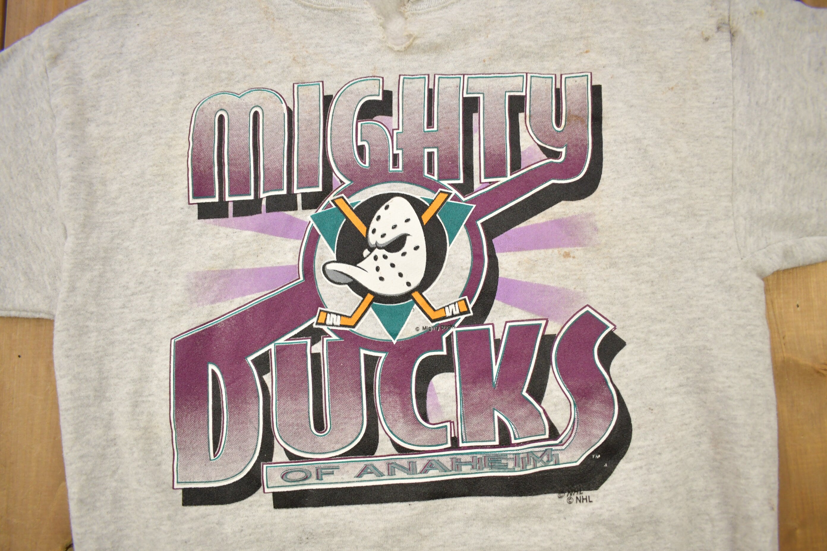 Vintage 1990s Mighty Ducks Of Anaheim NHL Logo 7 Crewneck Sweatshirt