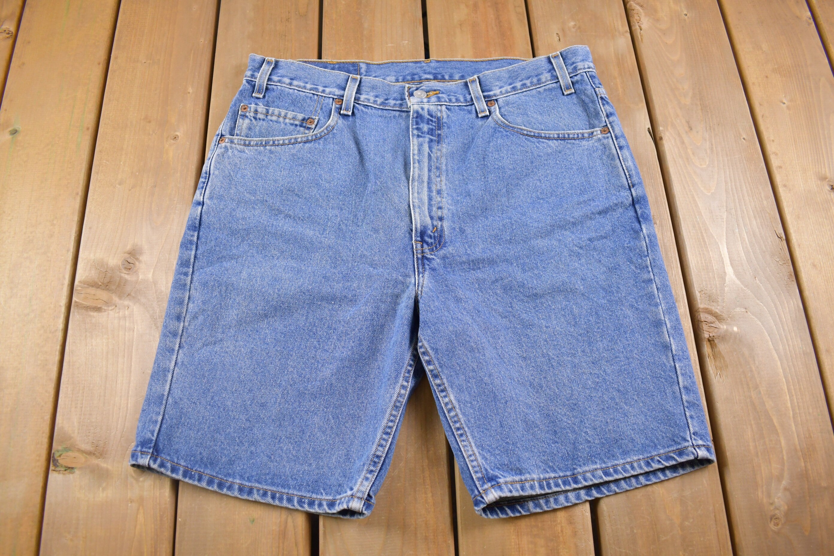 Vintage 1990s Levi's 505 Red Tab Jean Shorts 36 x 8 / 90s Shorts /  Streetwear Fashion / Bottoms / Light Wash / Vintage Jeans/ Jorts