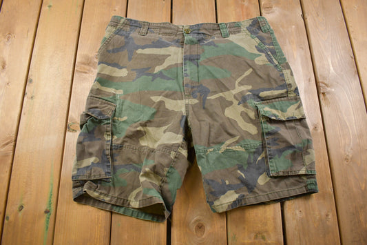 Vintage 1990s Camo Cargo Shorts 38 x 9 / 90s Shorts / Made in USA / Streetwear Fashion / Bottoms / Light Wash / Vintage Jeans