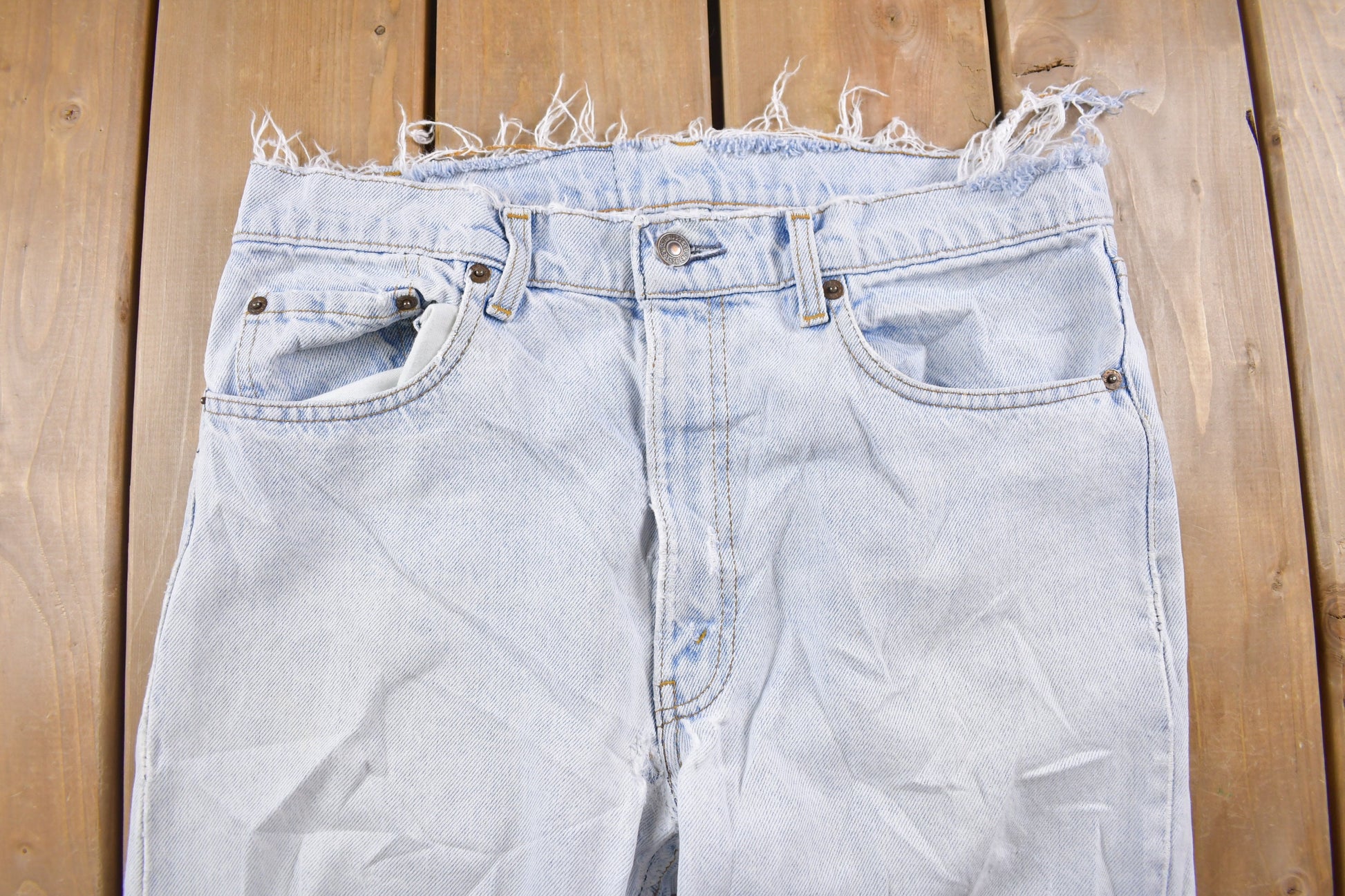 Vintage 1990s Levi's Red Tab Distressed Jeans Size 33 x 32