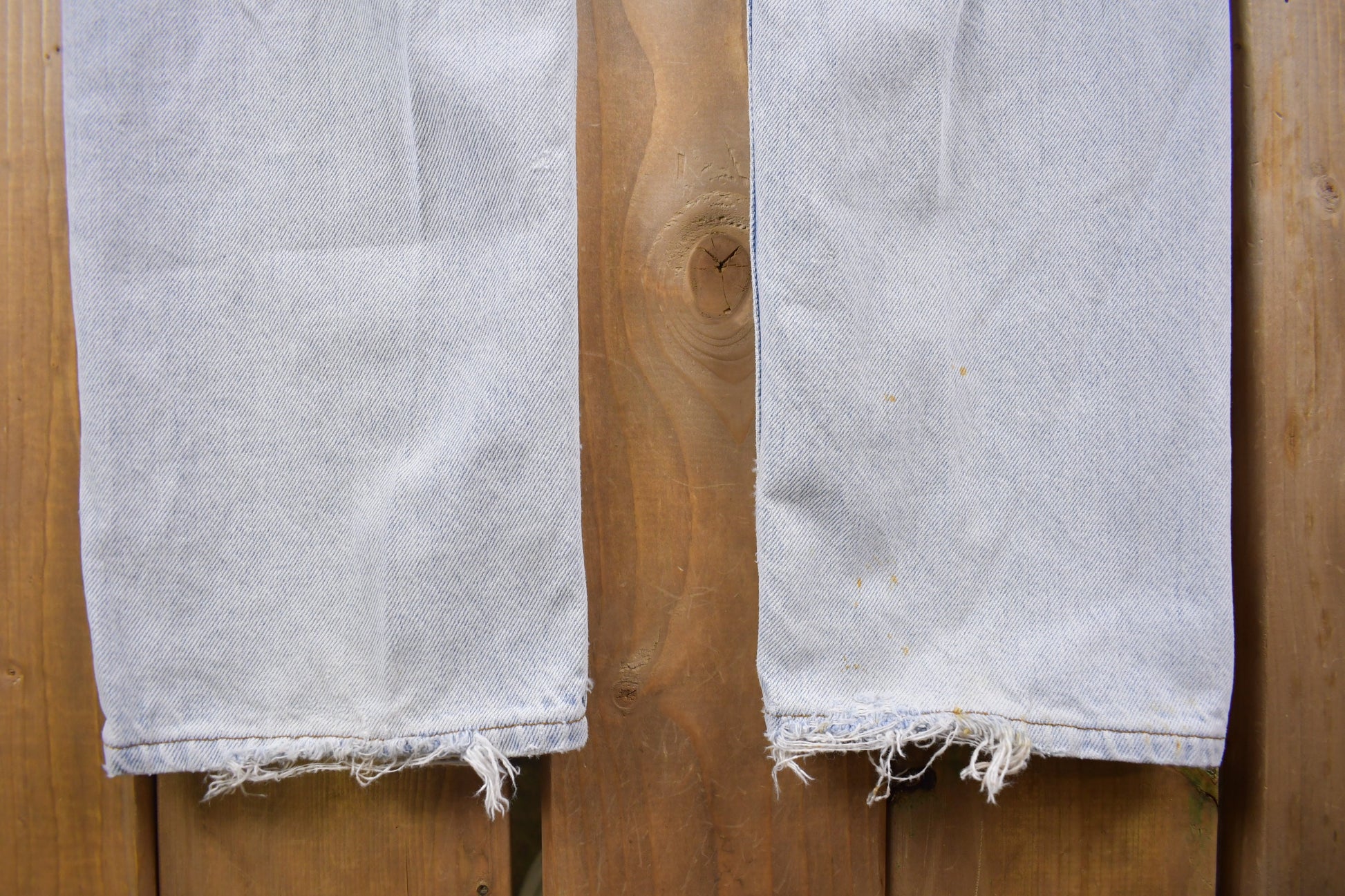 Vintage 1990s Levi's Red Tab Distressed Jeans Size 33 x 32