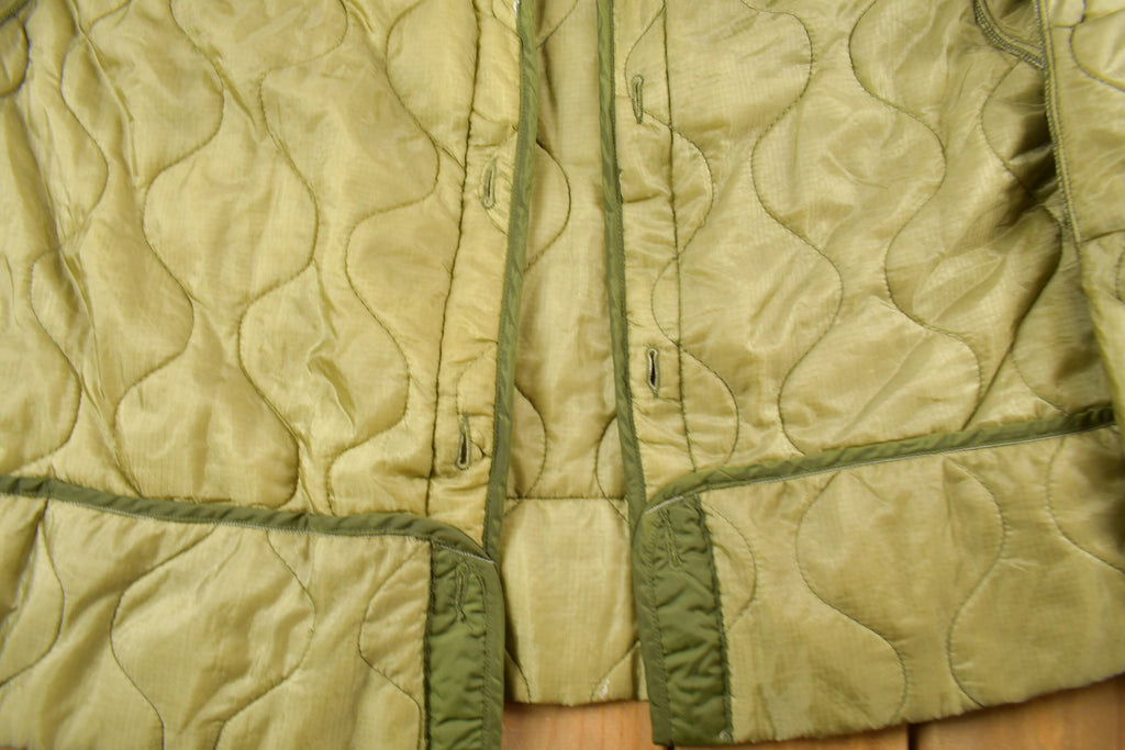 Vintage 1973 U.S. M65 Military Jacket Liner