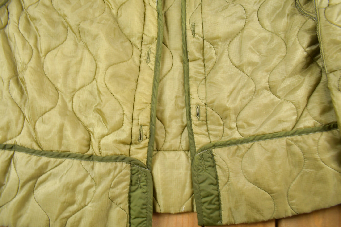 Vintage 1973 U.S. M65 Military Jacket Liner / Vintage Army Jacket / US Army Green / Vintage Utility Jacket / Streetwear Fashion / Militaria