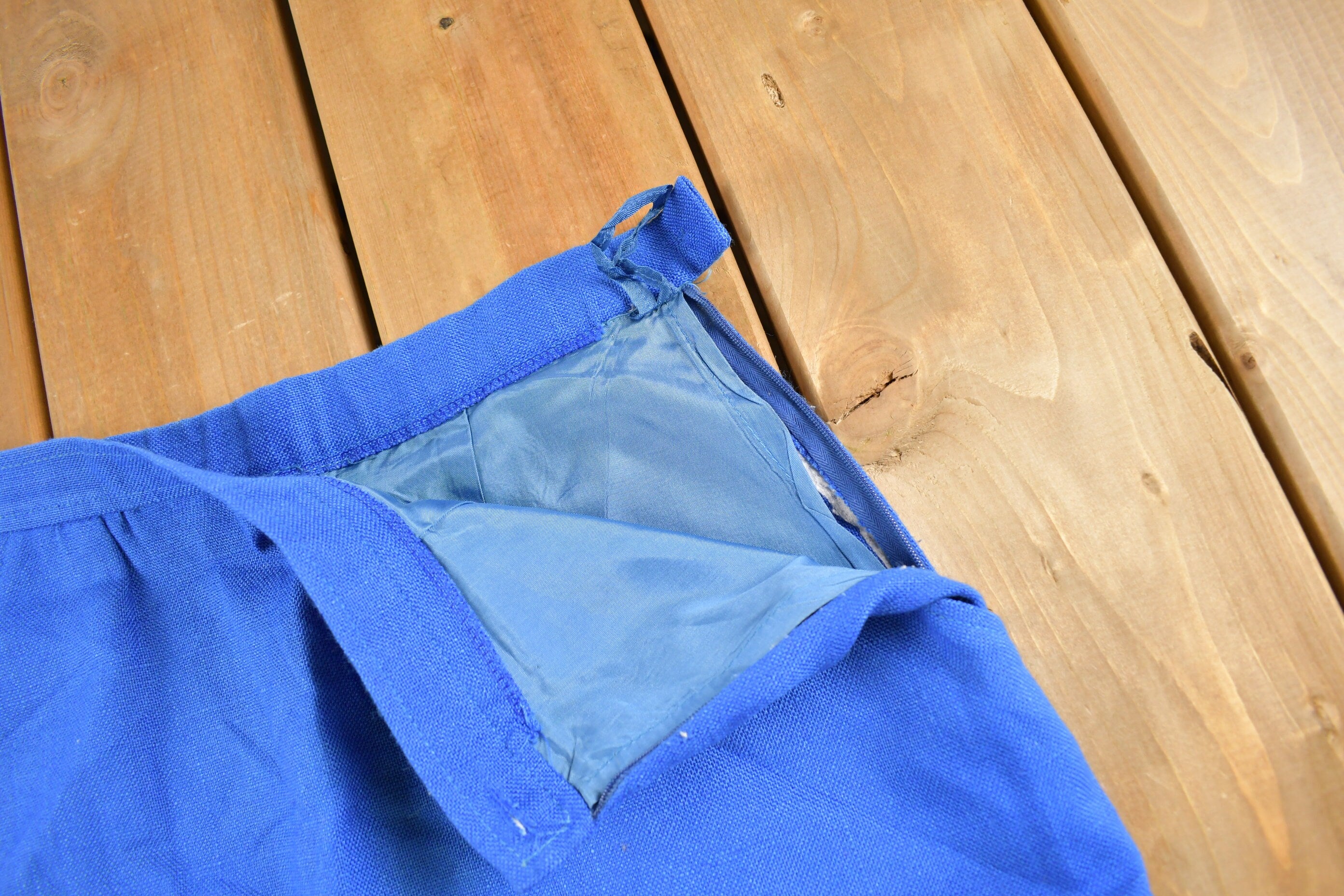 Vintage 1970s Blank Blue Skirt Size 28 Waist