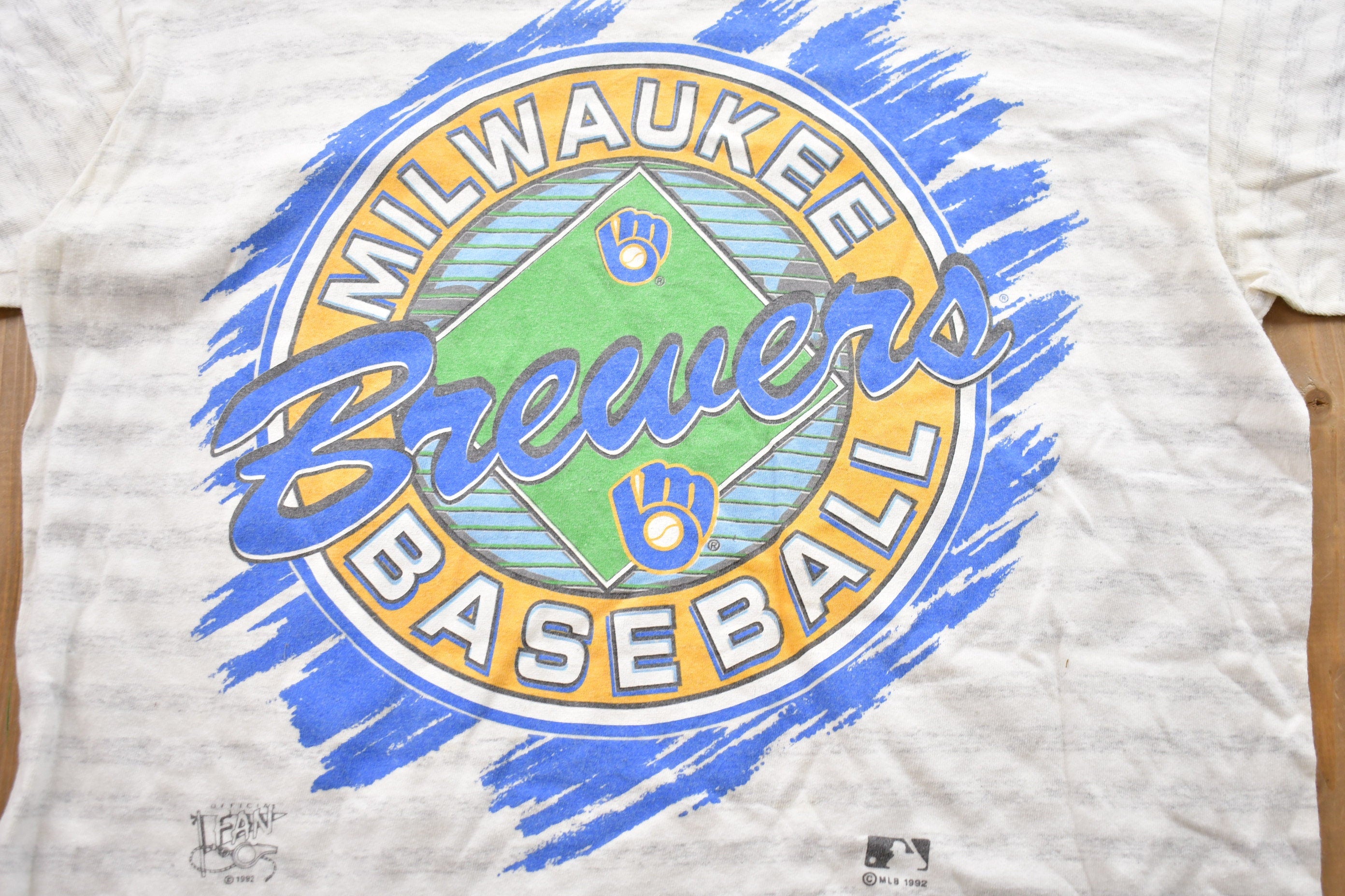 Vintage 1992 Milwaukee Brewers MLB Graphic T-Shirt