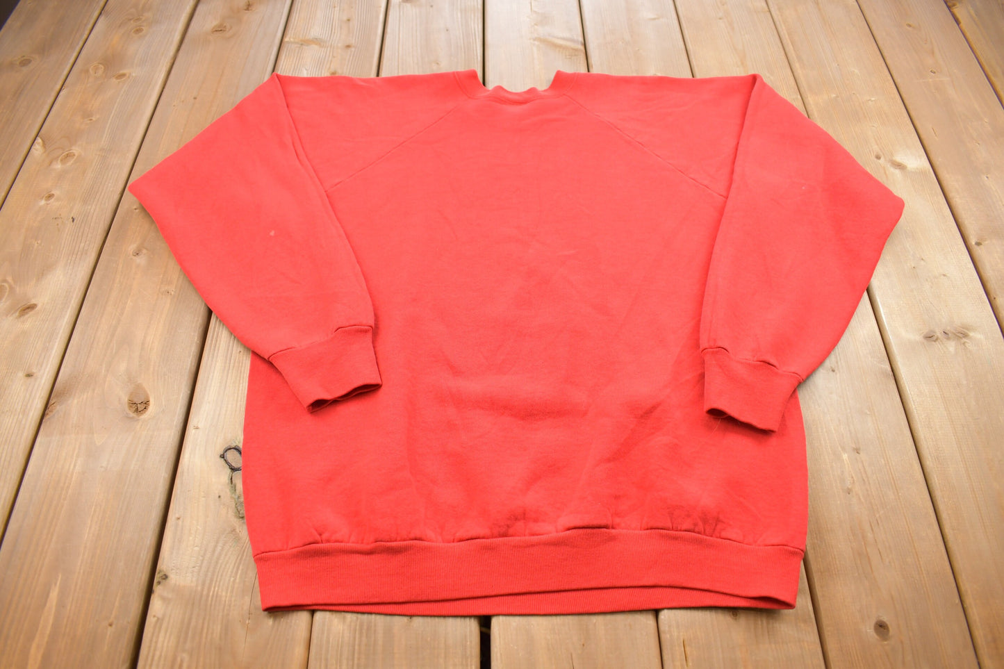 Vintage 1980s GM Proud Raglan Crewneck Sweatshirt / 80s Crewneck / Paint Stain / Made In USA / Essential / Streetwear / 80s