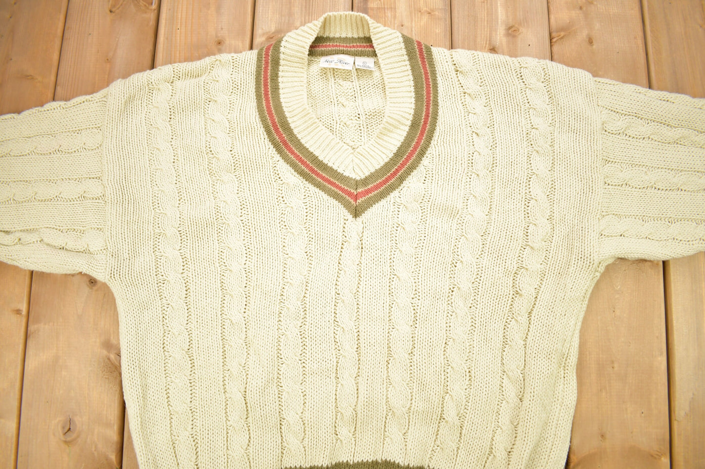 Vintage 1990s New River Knitted V-Neck Colligate Sweater / Vintage 90s 3D Cable Knit / Outdoor / Sweatshirt