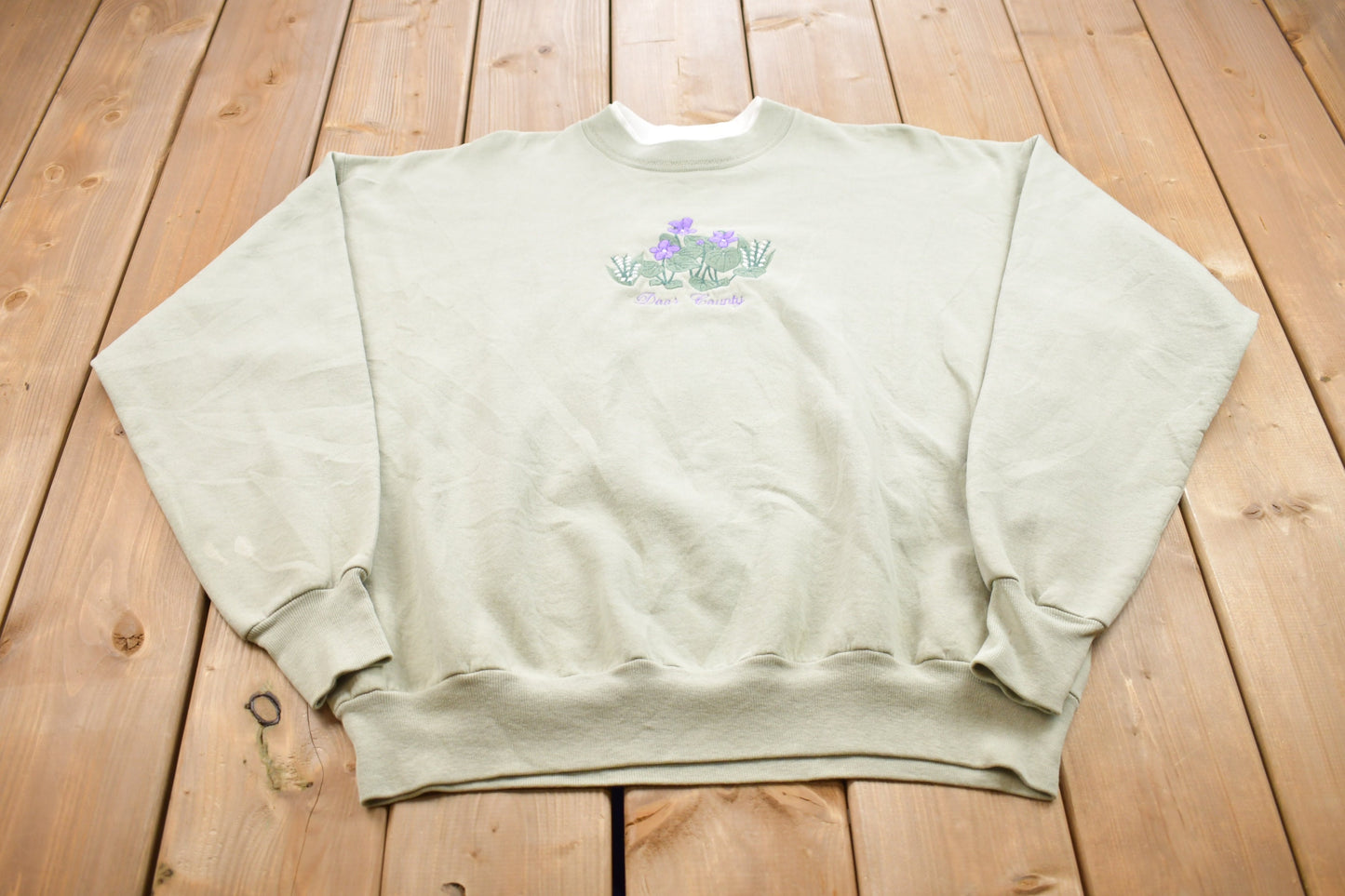 Vintage 1990s Hanes Purple Flower Crewneck Sweatshirt / 90s Crewneck / Made In USA / Essential / Streetwear / 90s