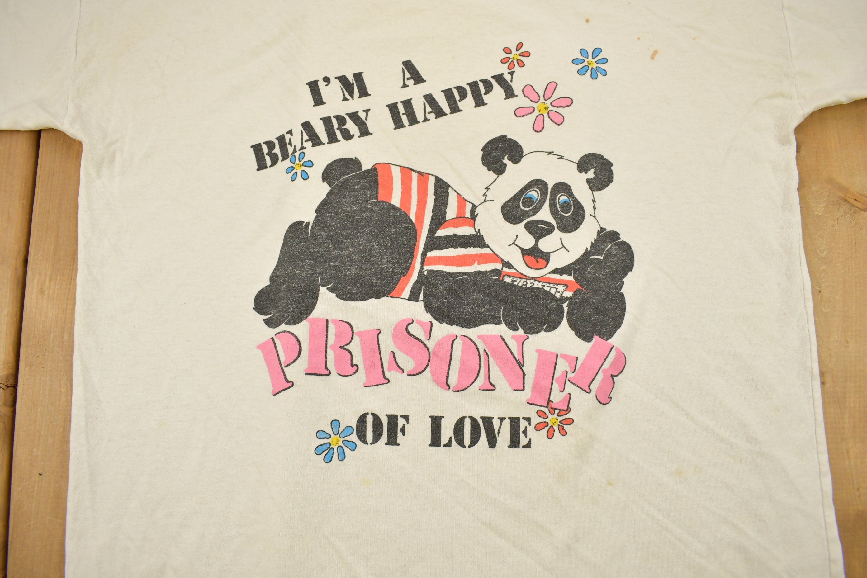 Vintage 1990s "I'm A Very Beary Happy Prisoner Of Love" Graphic T Shirt