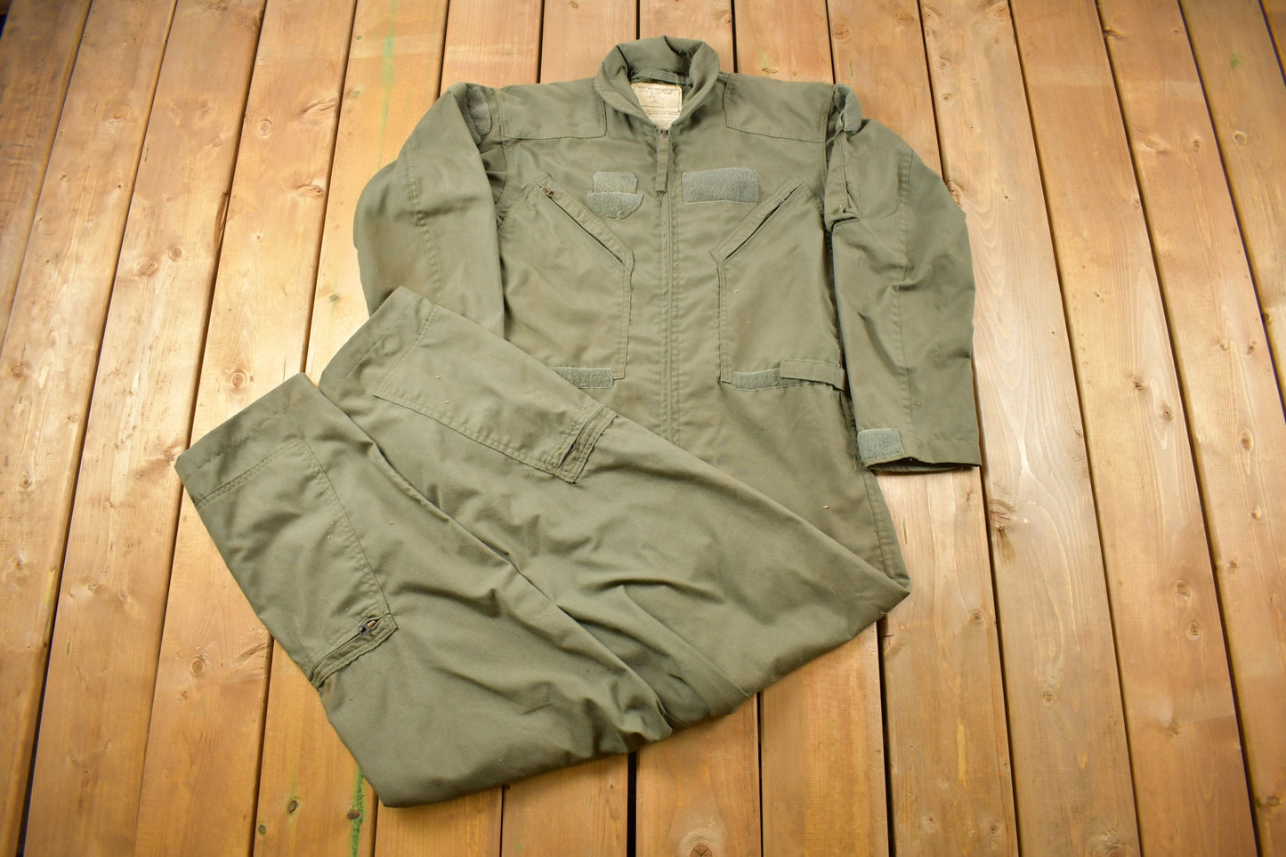 Vintage 1980 US Military Flyer Coverall Jumpsuit Size 40R / Vintage Coveralls / Militaria / Distressed Coveralls / Sage Green / CWU-27P